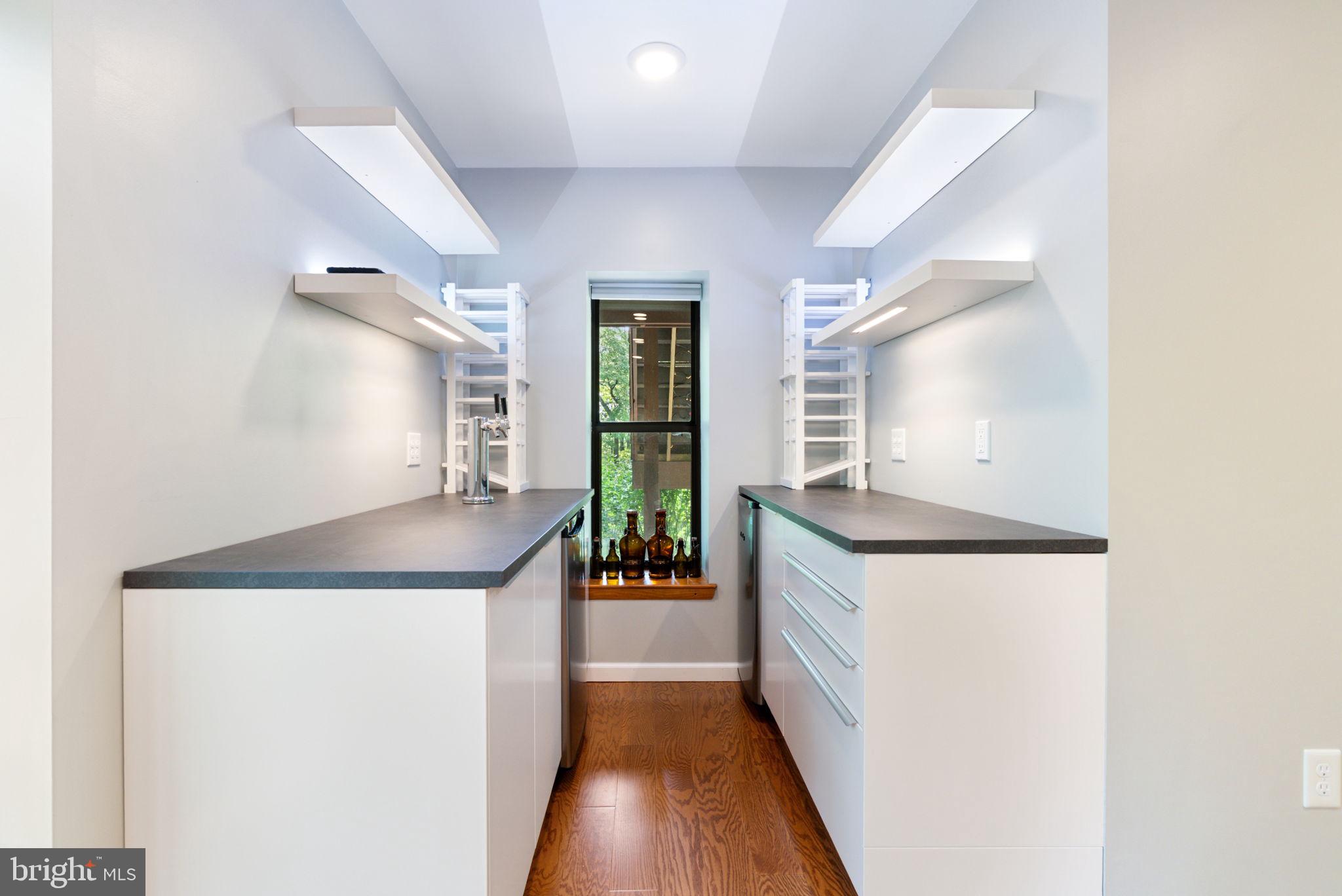 HERTZ DIVISION - Residential Lease