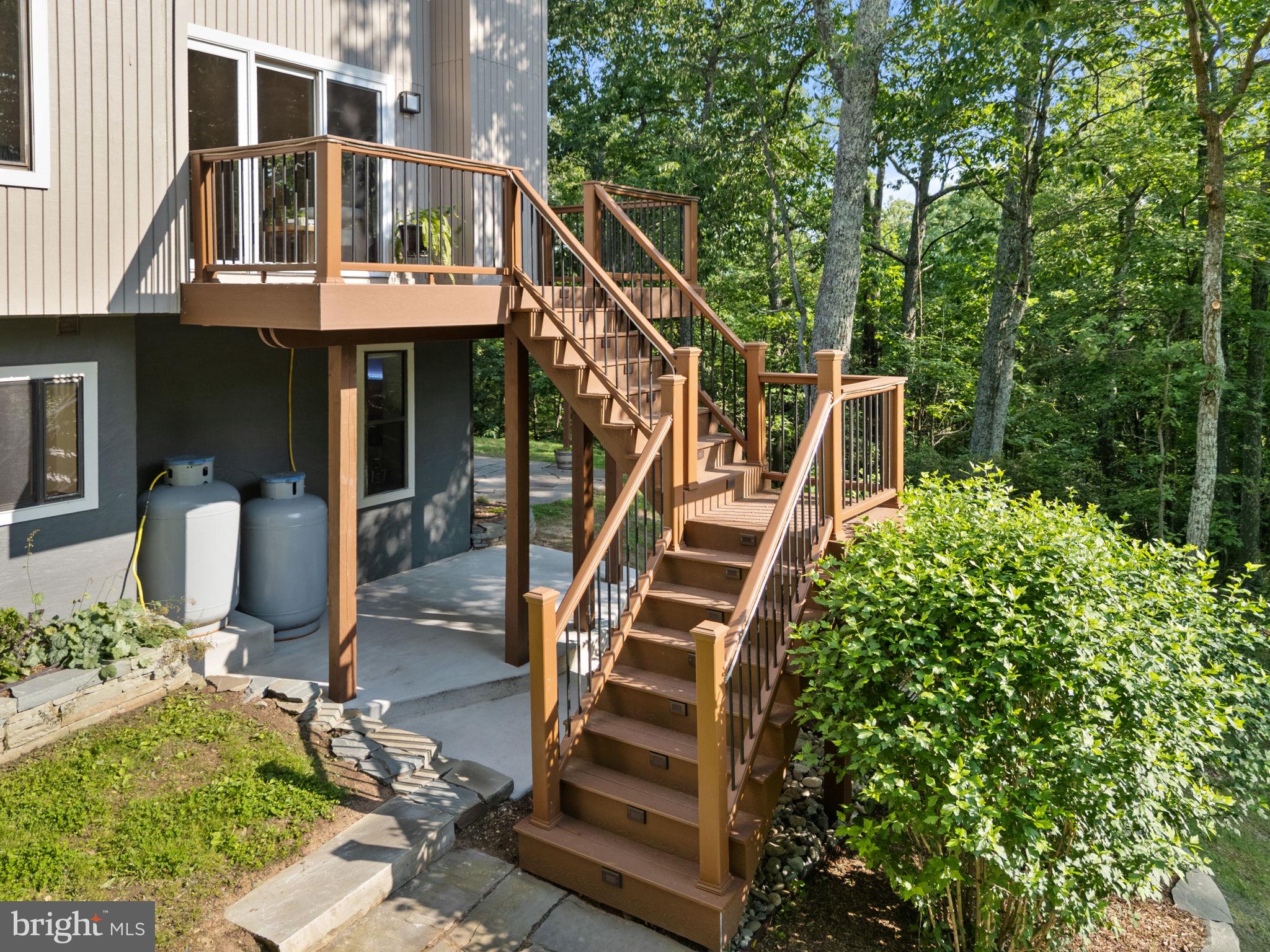 HERTZ DIVISION - Residential Lease