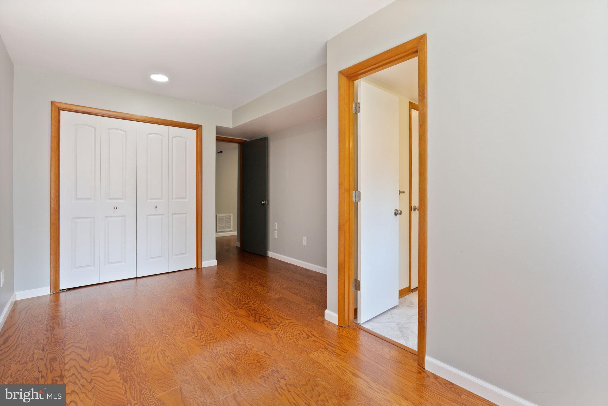 HERTZ DIVISION - Residential Lease