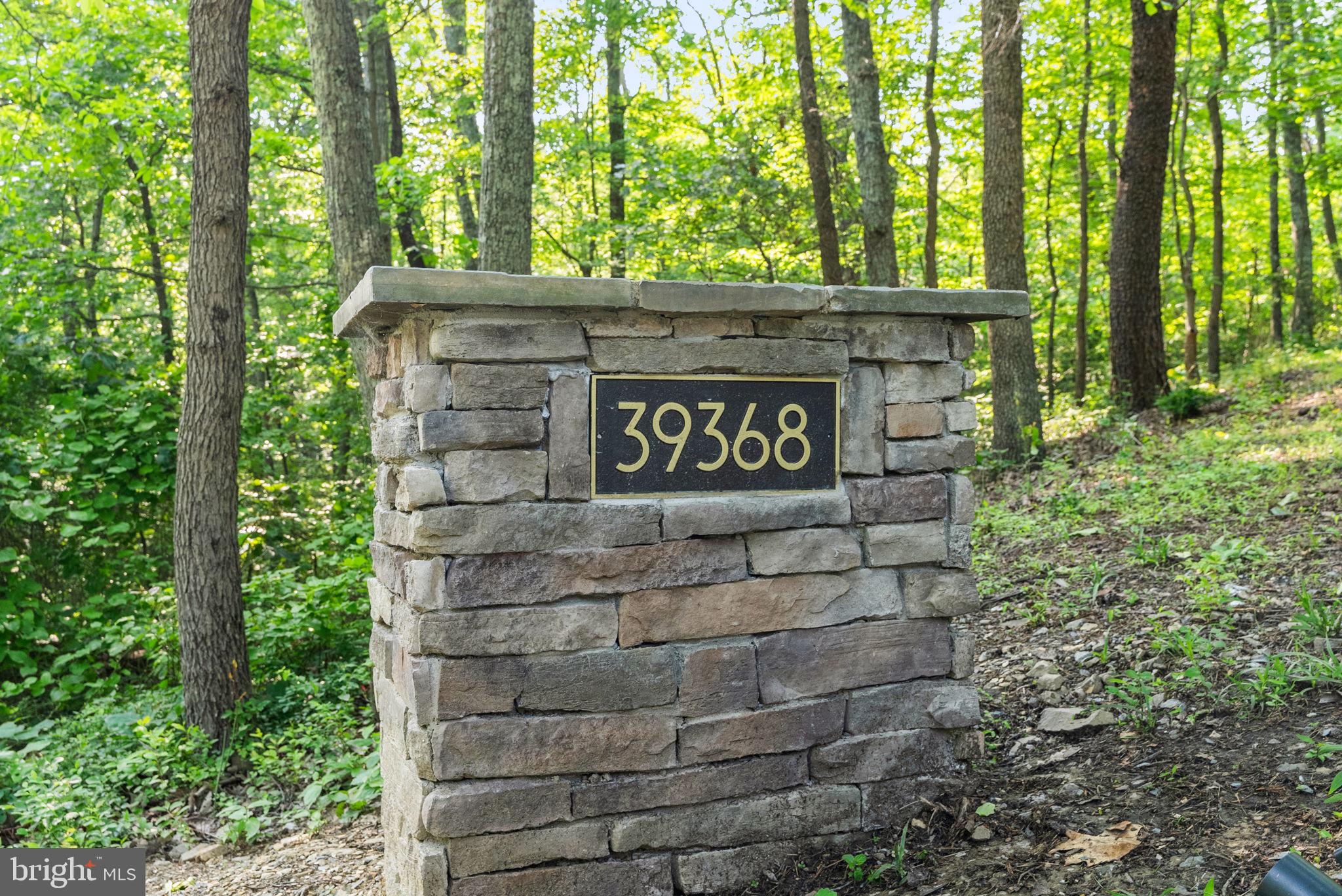 HERTZ DIVISION - Residential Lease