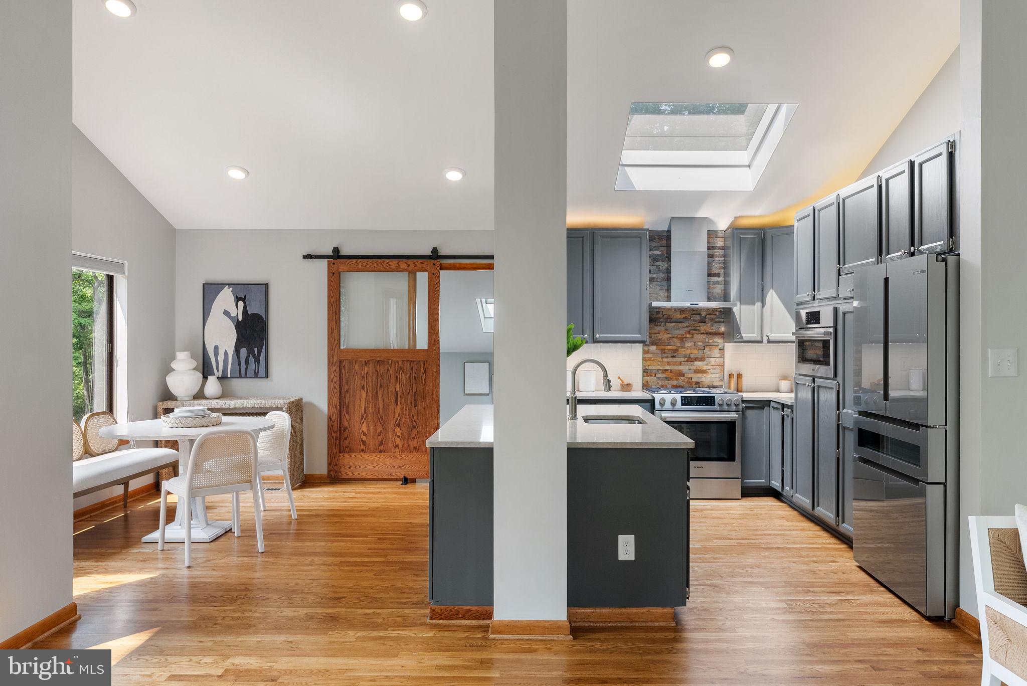 HERTZ DIVISION - Residential Lease