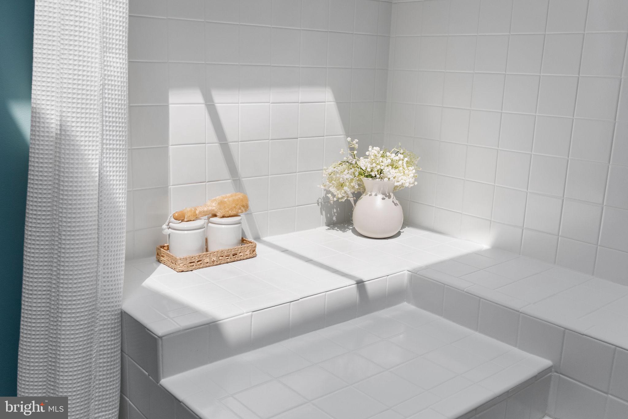 HERTZ DIVISION - Residential Lease