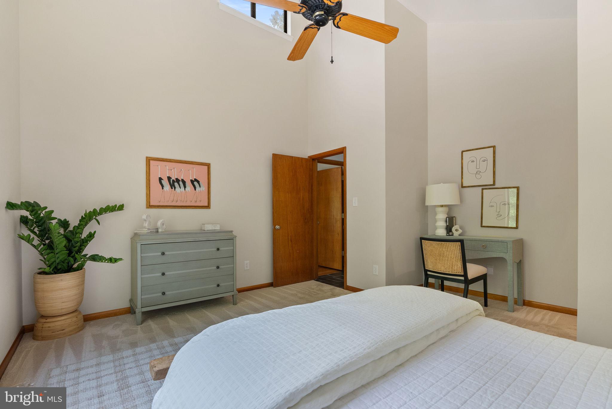 HERTZ DIVISION - Residential Lease