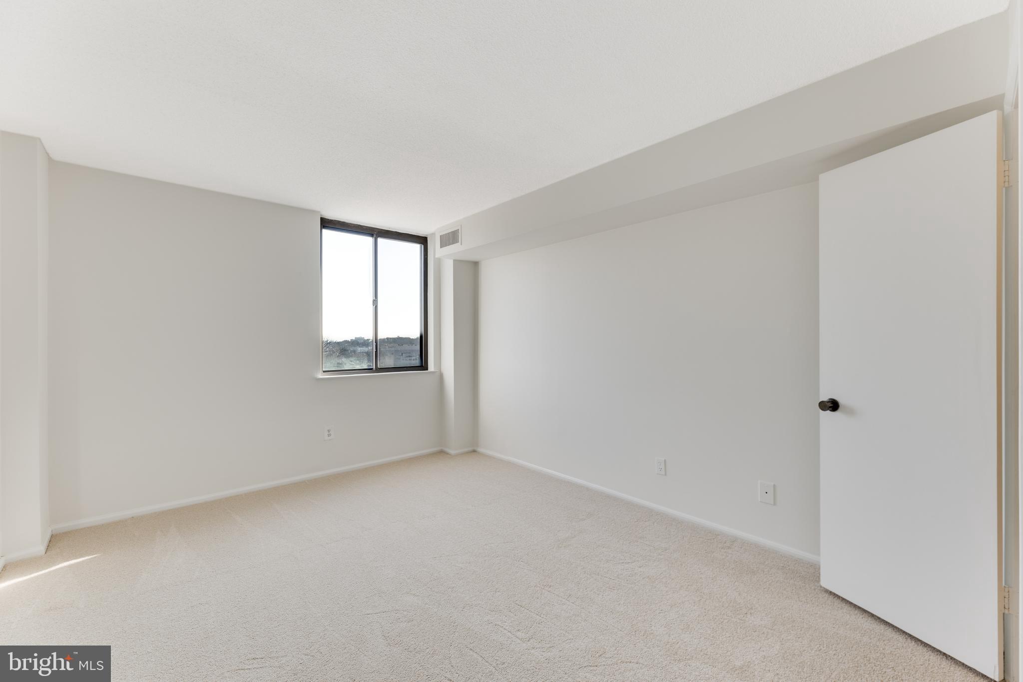 AMERICANA CENTRE - Residential