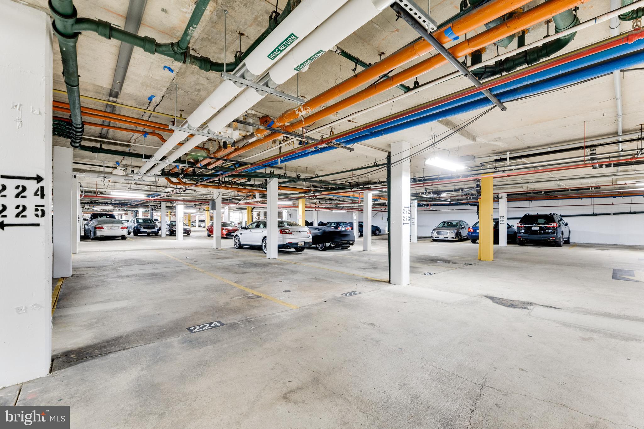 AMERICANA CENTRE - Residential