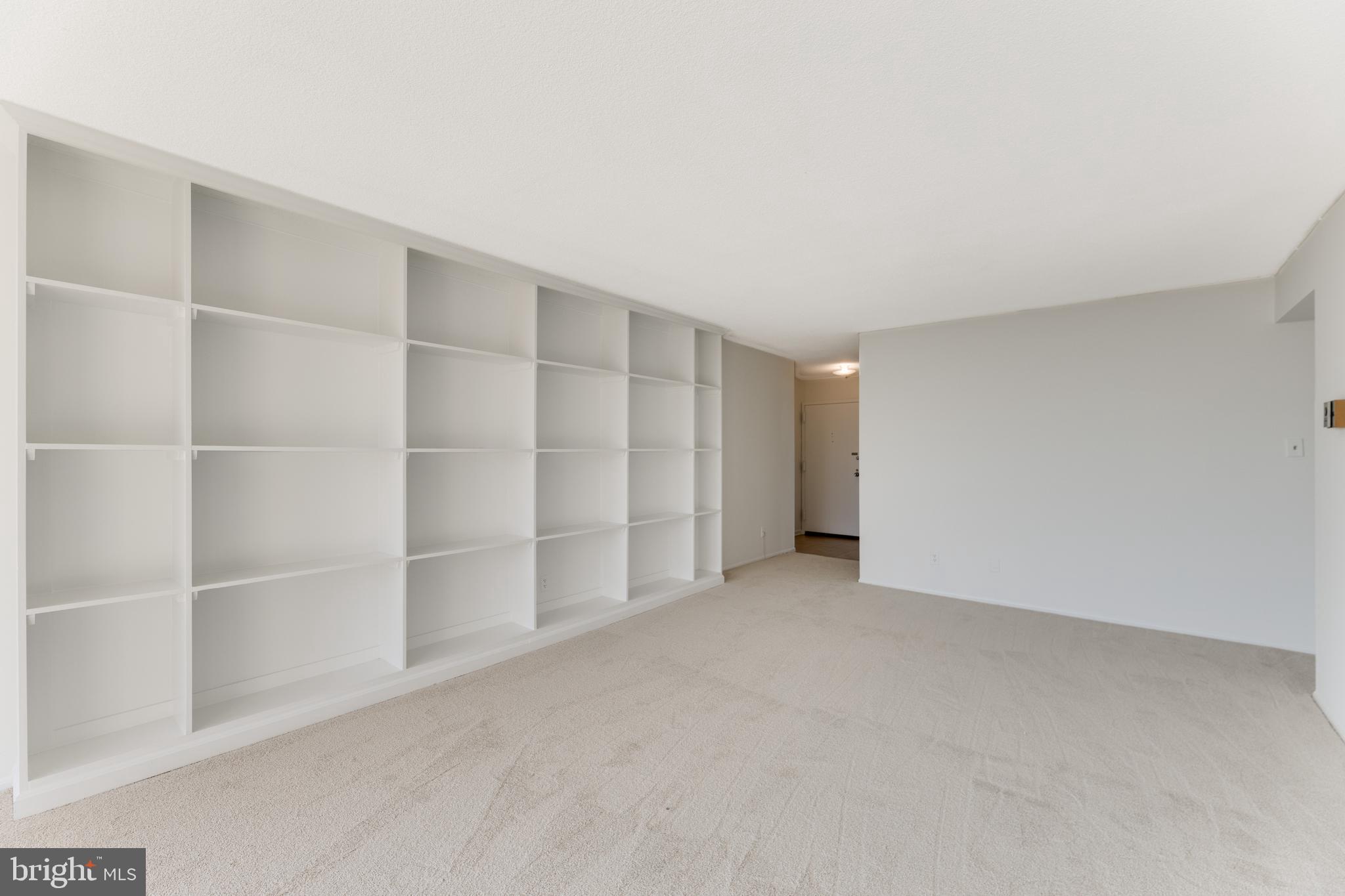 AMERICANA CENTRE - Residential