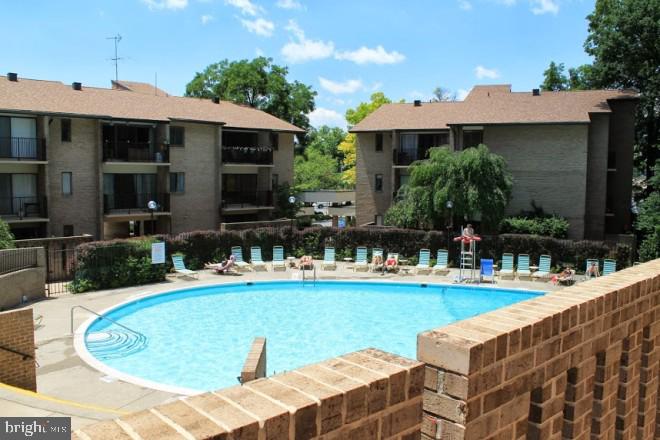 AMERICANA CENTRE - Residential