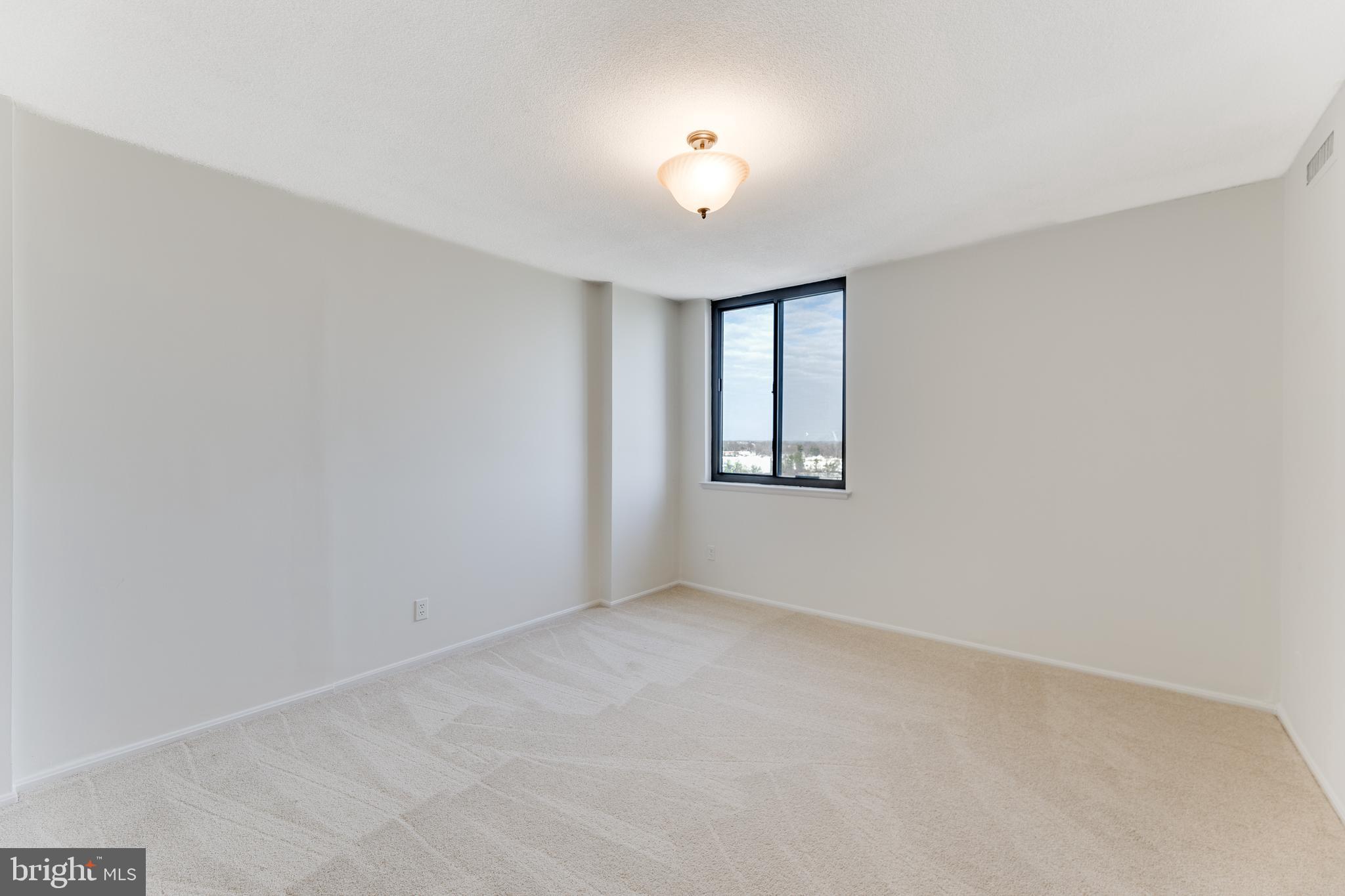 AMERICANA CENTRE - Residential