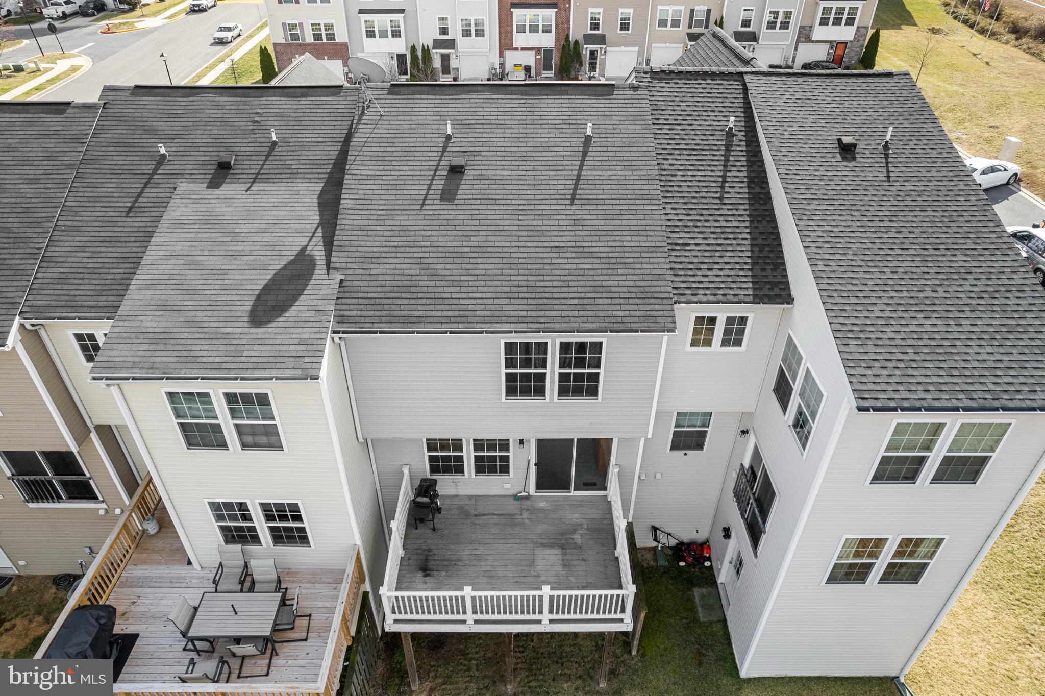 RIVERSIDE VILLAGES - Residential