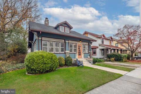 137 STRATHMORE ROAD HAVERTOWN PA 19083