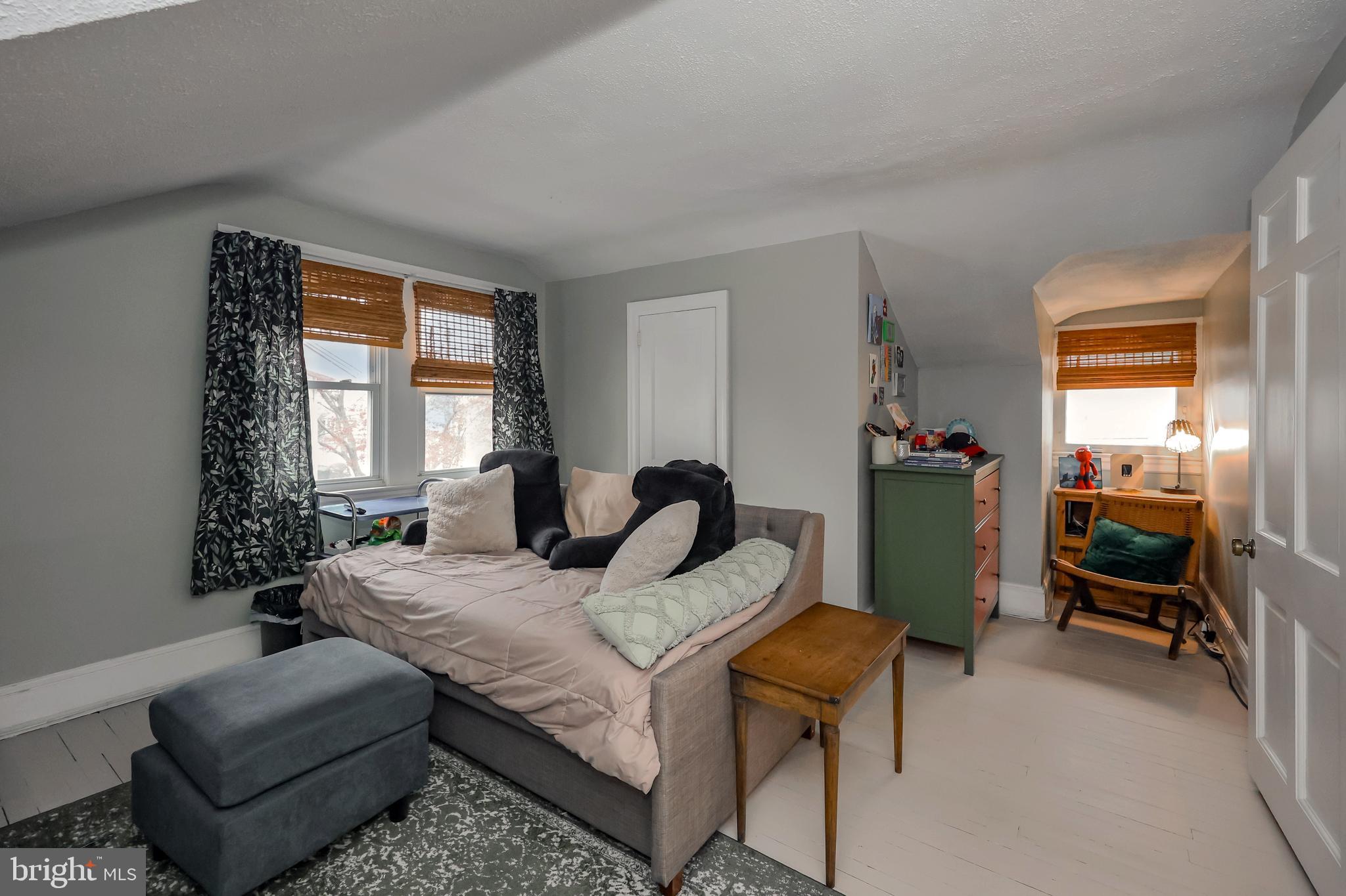 BROOKLINE - Residential