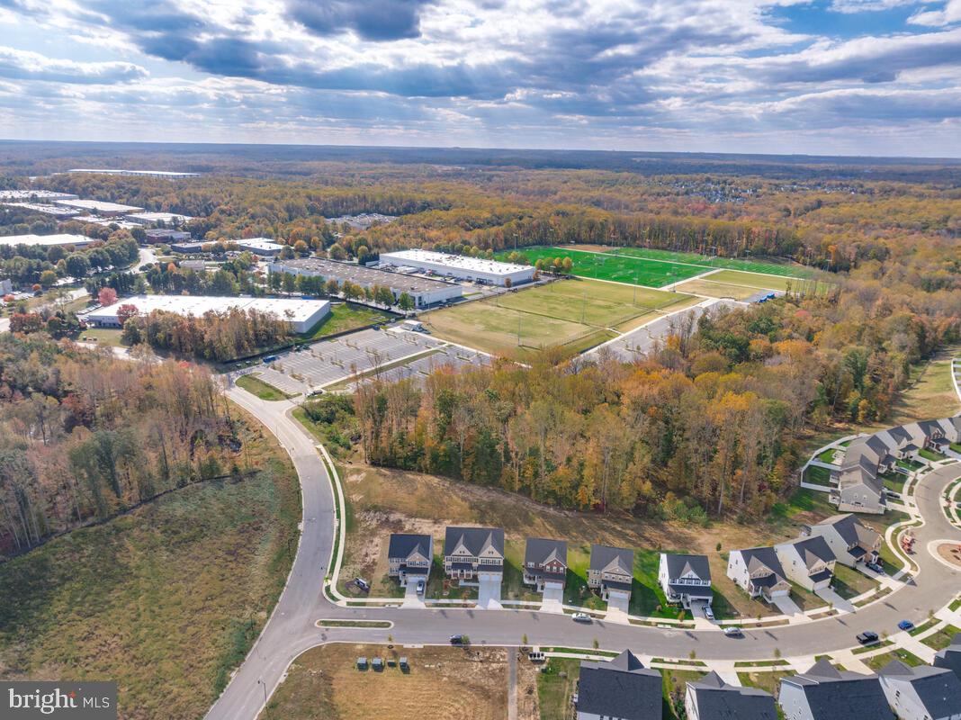 SOUTH LAKE - Residential