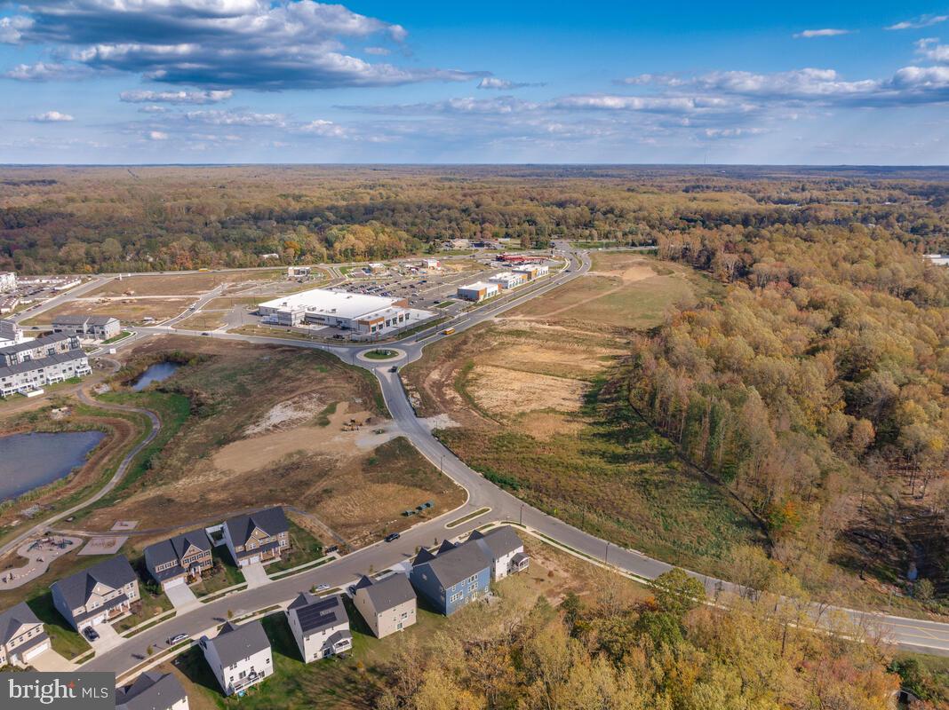 SOUTH LAKE - Residential