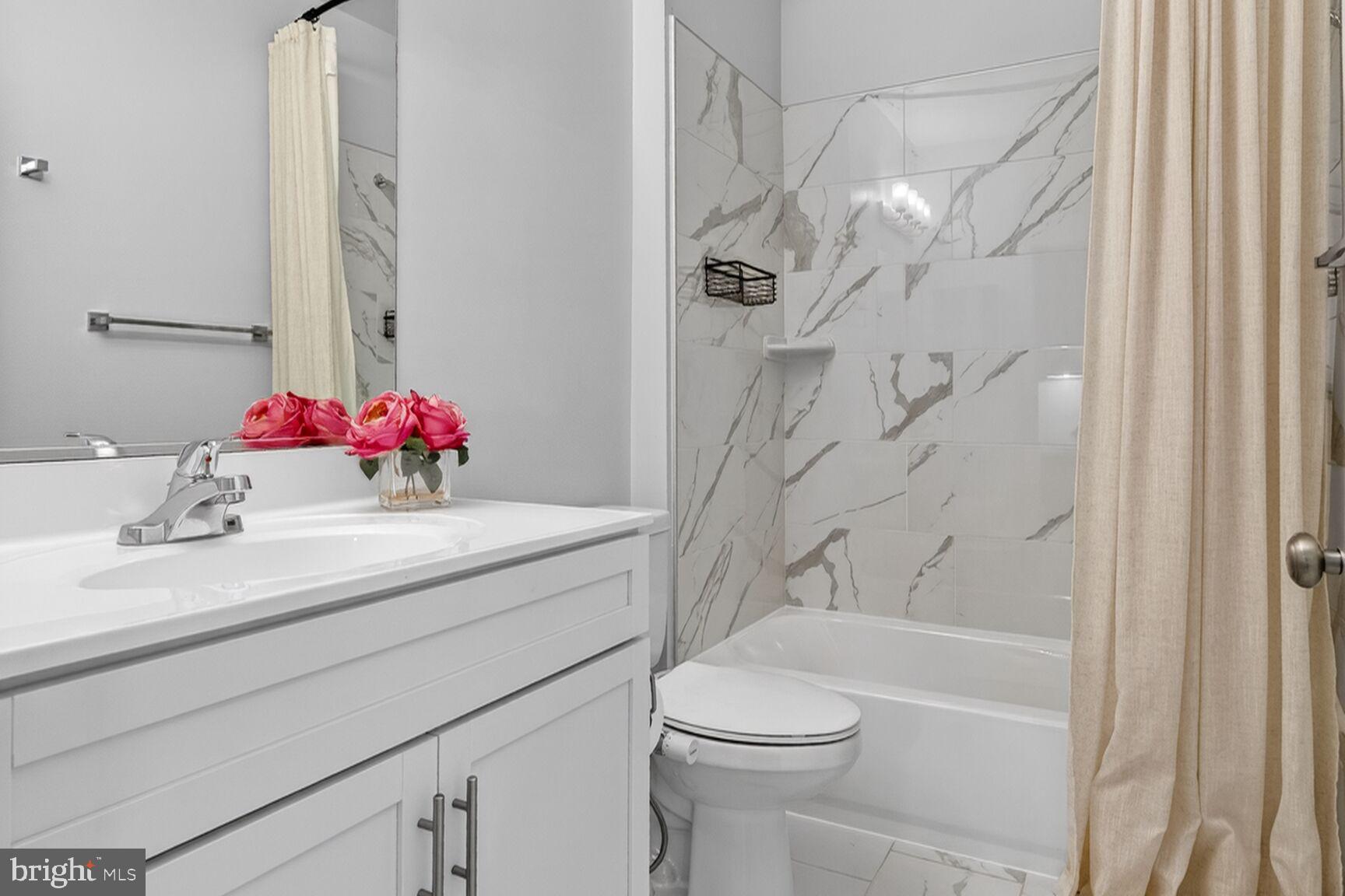 CHRISTOPHER AT CEDAR LAKES - Residential