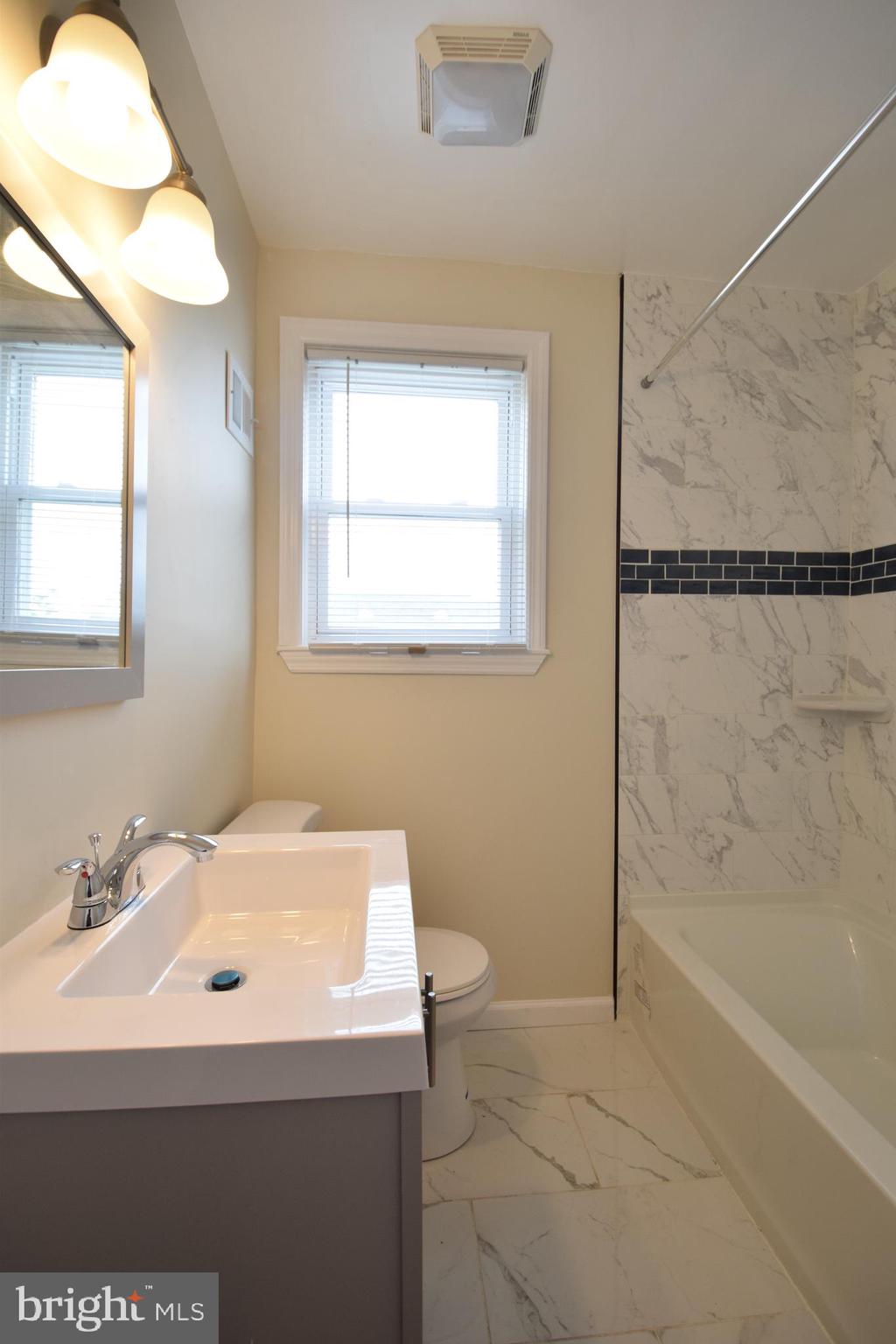 UPLANDS - Residential Lease