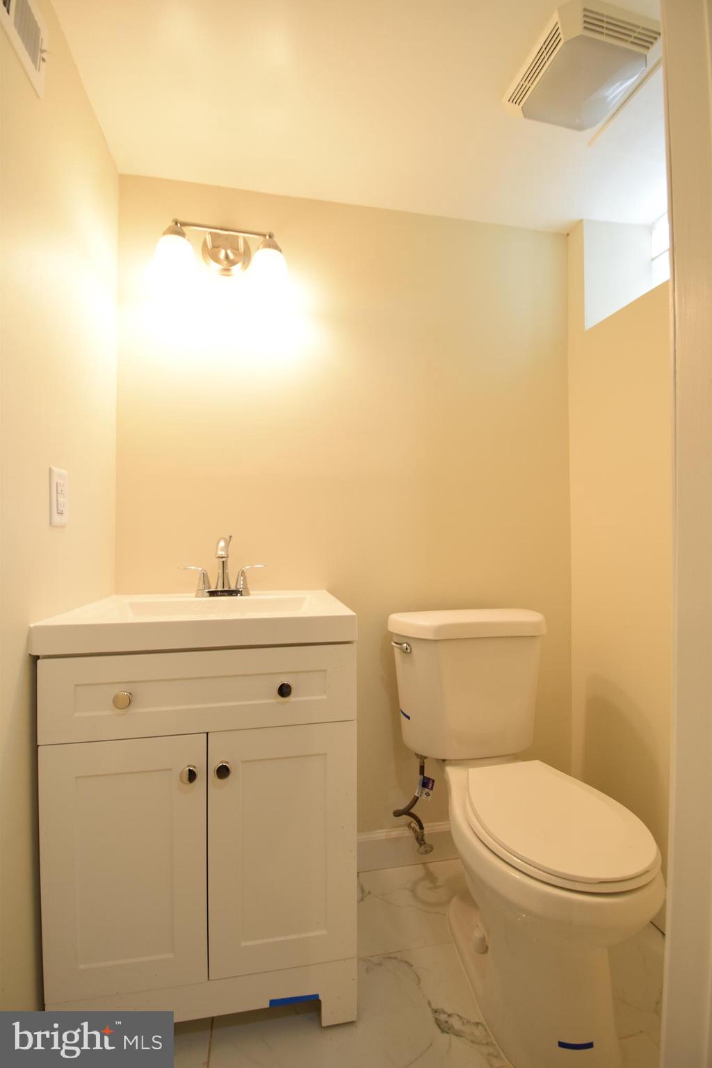 UPLANDS - Residential Lease