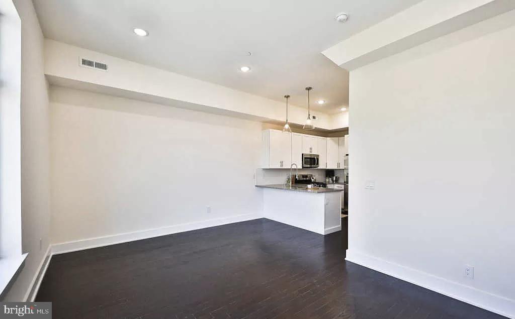 SOUTH KENSINGTON - Residential Lease