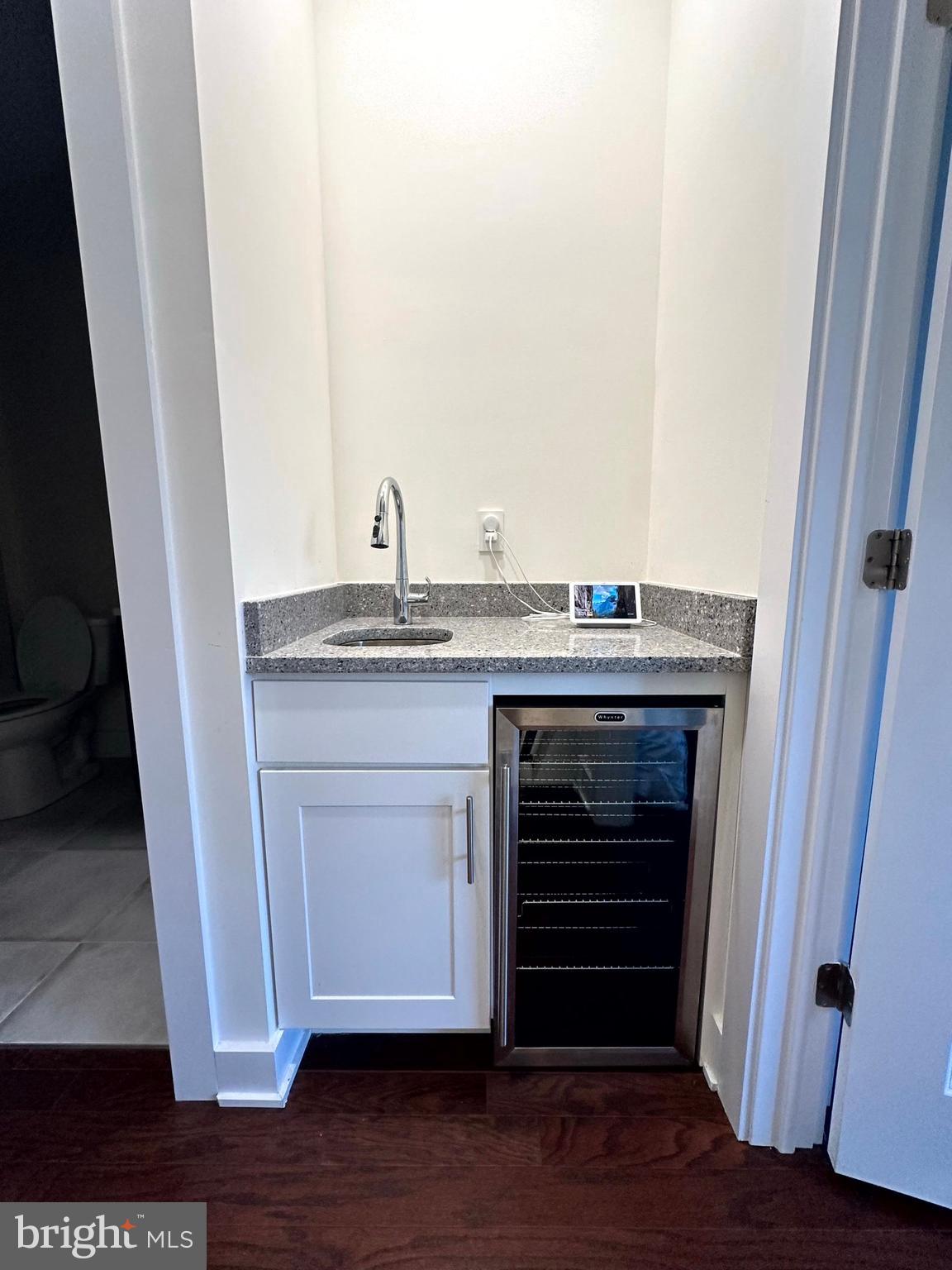 SOUTH KENSINGTON - Residential Lease