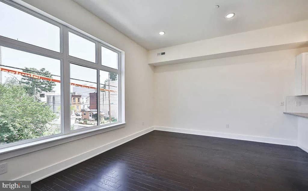 SOUTH KENSINGTON - Residential Lease