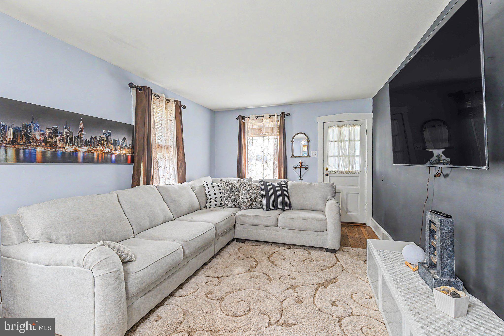 101 W 5TH AVENUE