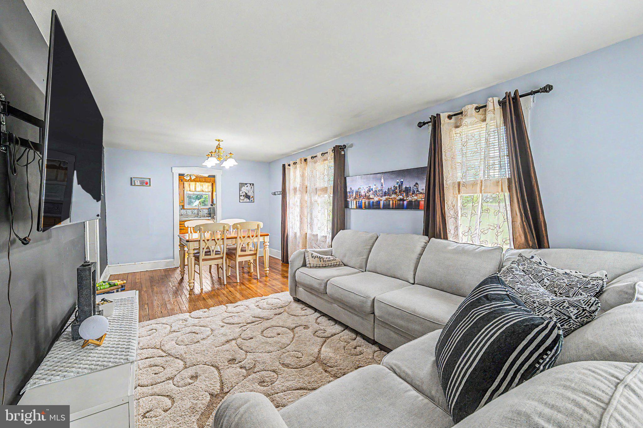 101 W 5TH AVENUE