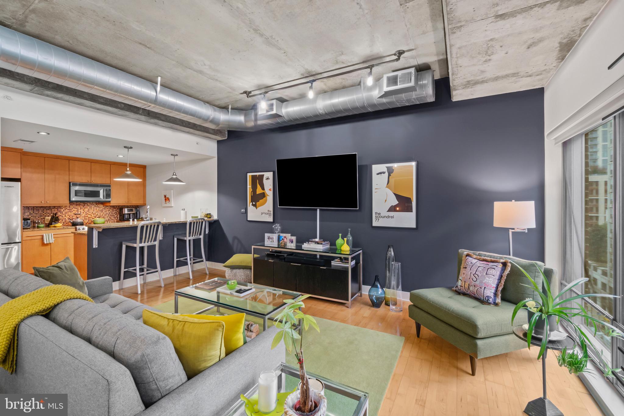 HARBOR EAST - Residential