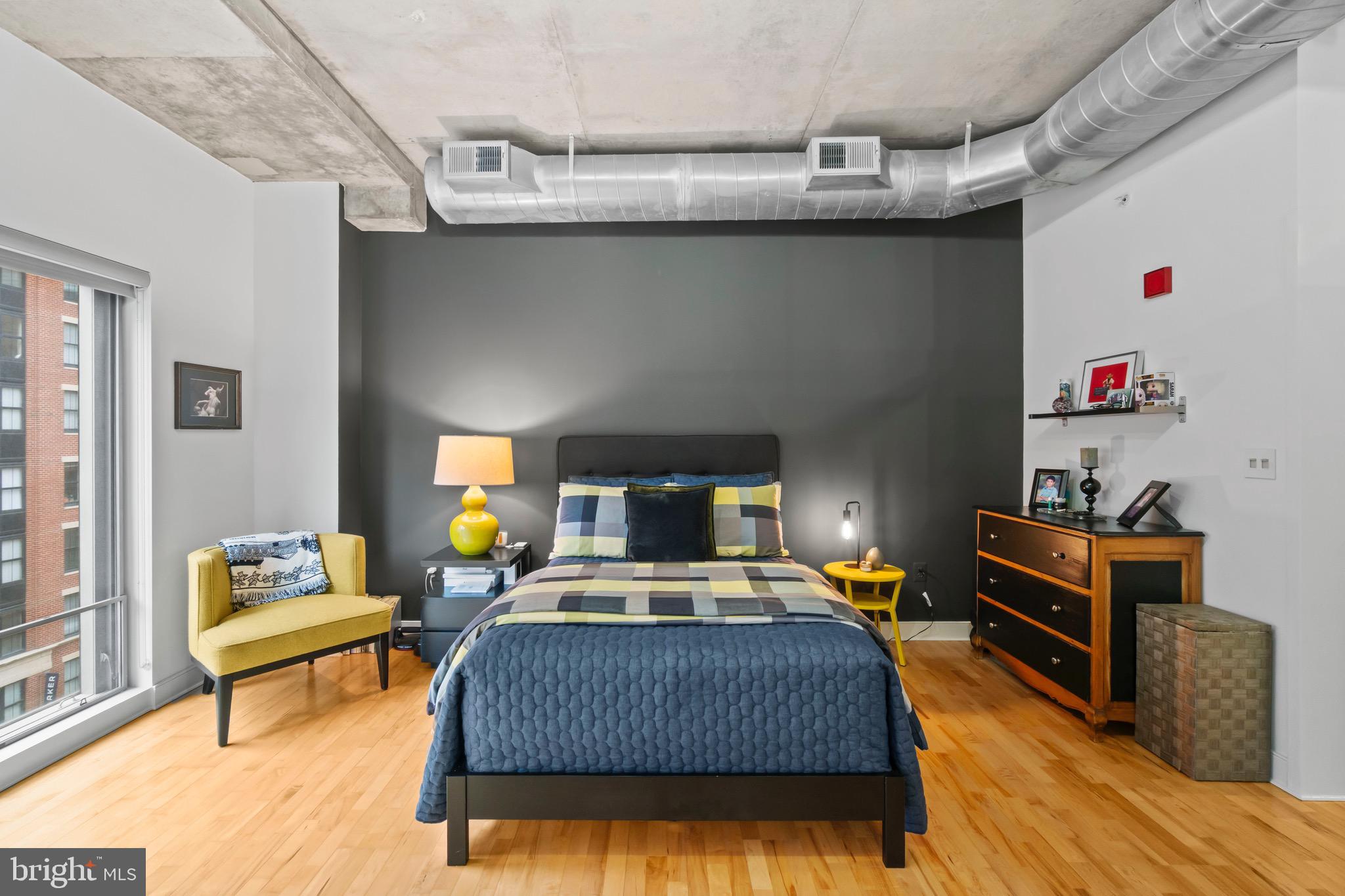 HARBOR EAST - Residential