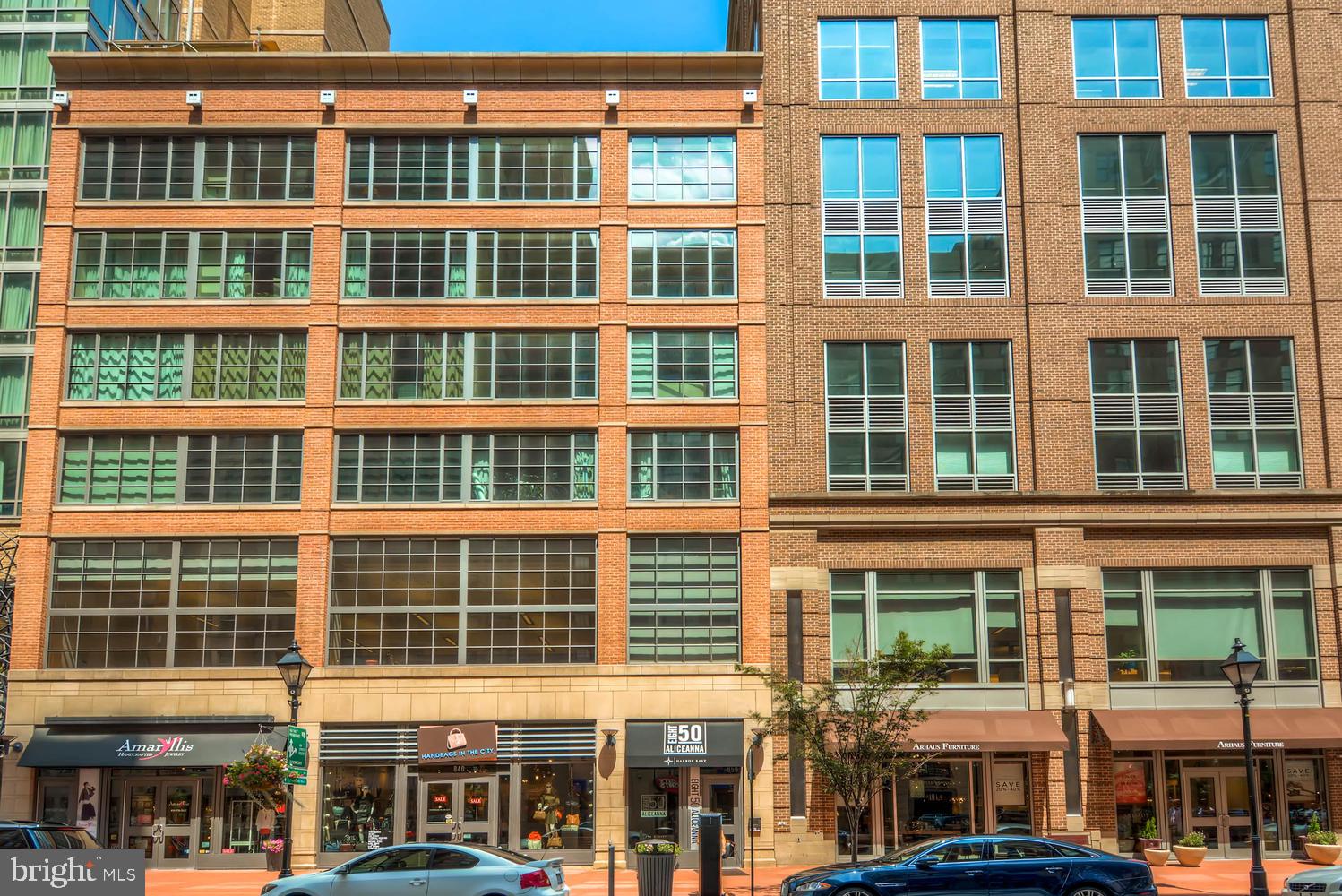 HARBOR EAST - Residential