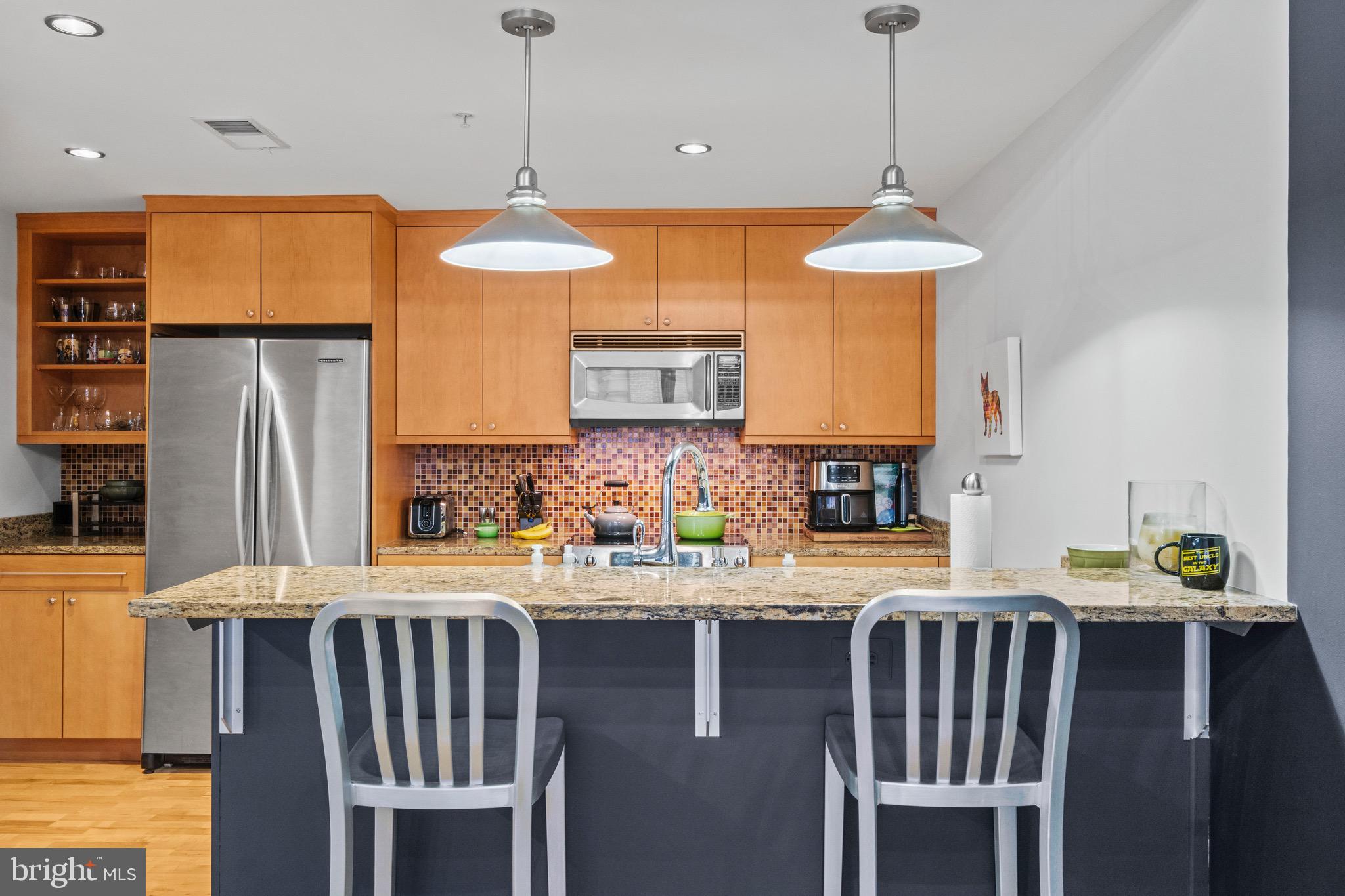 HARBOR EAST - Residential