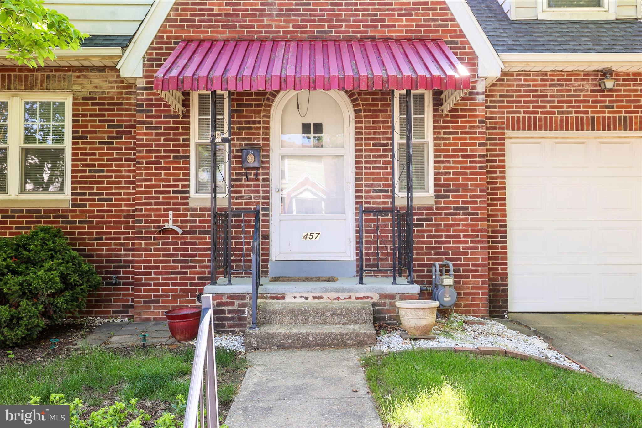 457 TIOGA STREET