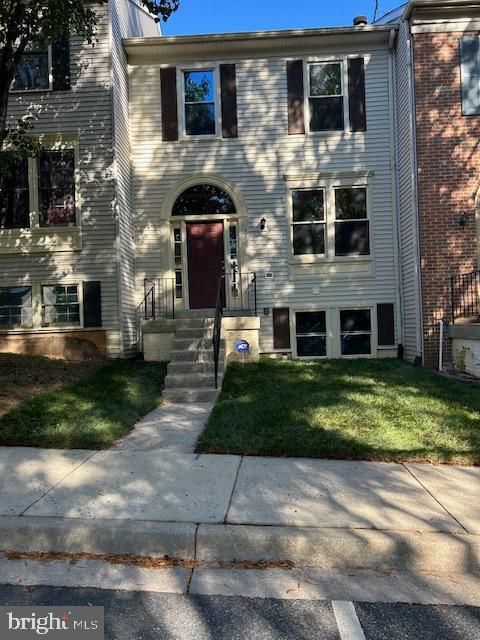 Photo of 25 Drumcastle Court, GERMANTOWN, MD 20876 (MLS # MDMC2210880)