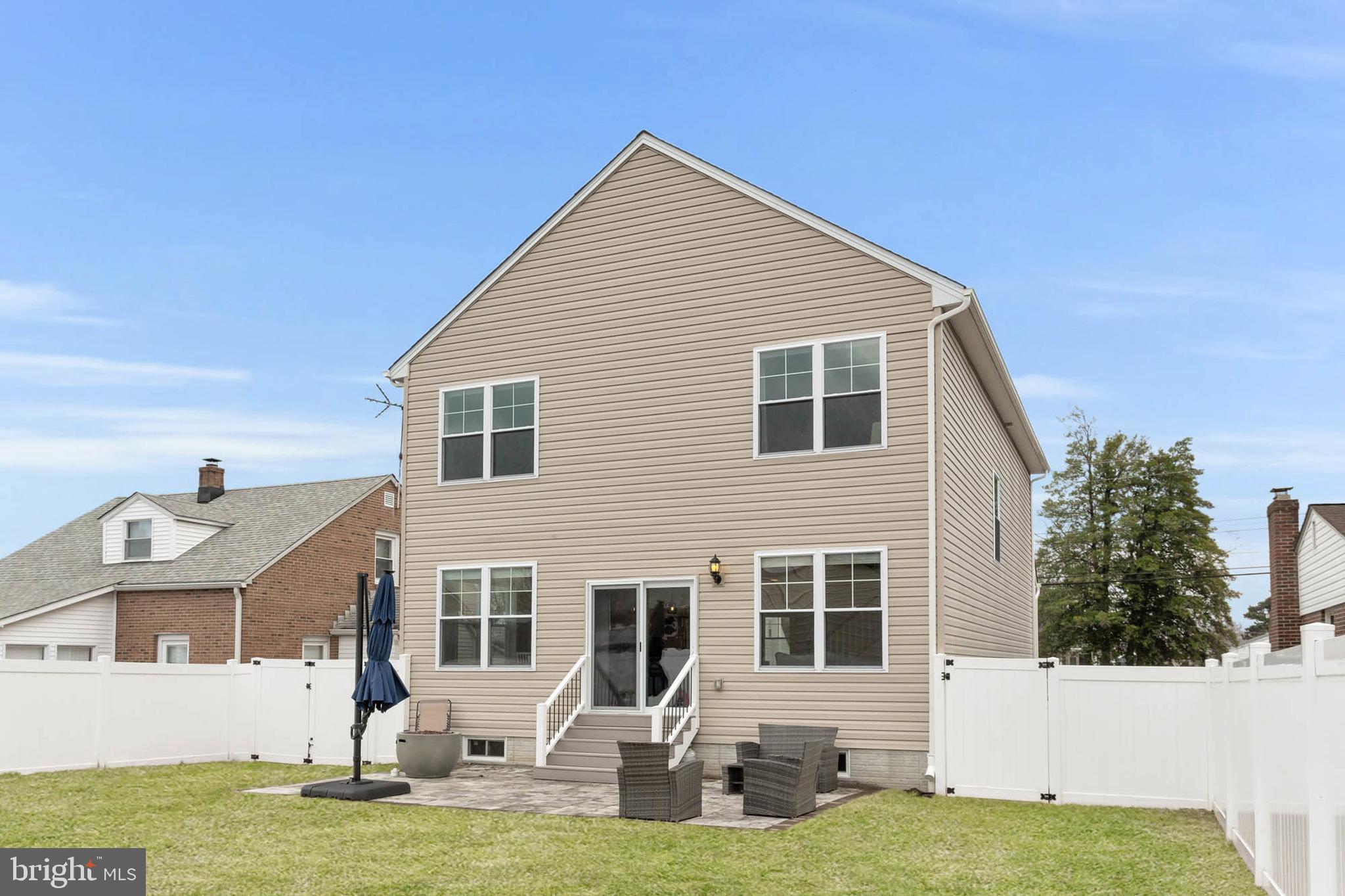 RIVIERA BEACH - Residential