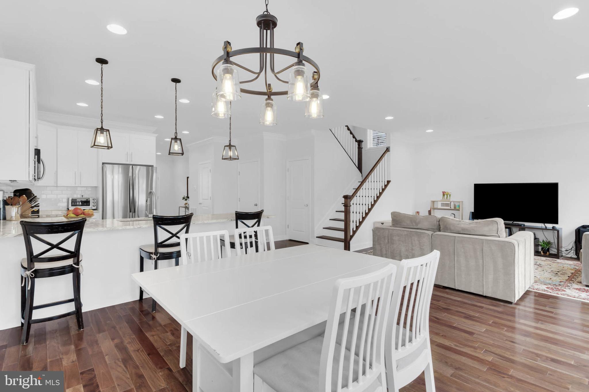 RIVIERA BEACH - Residential