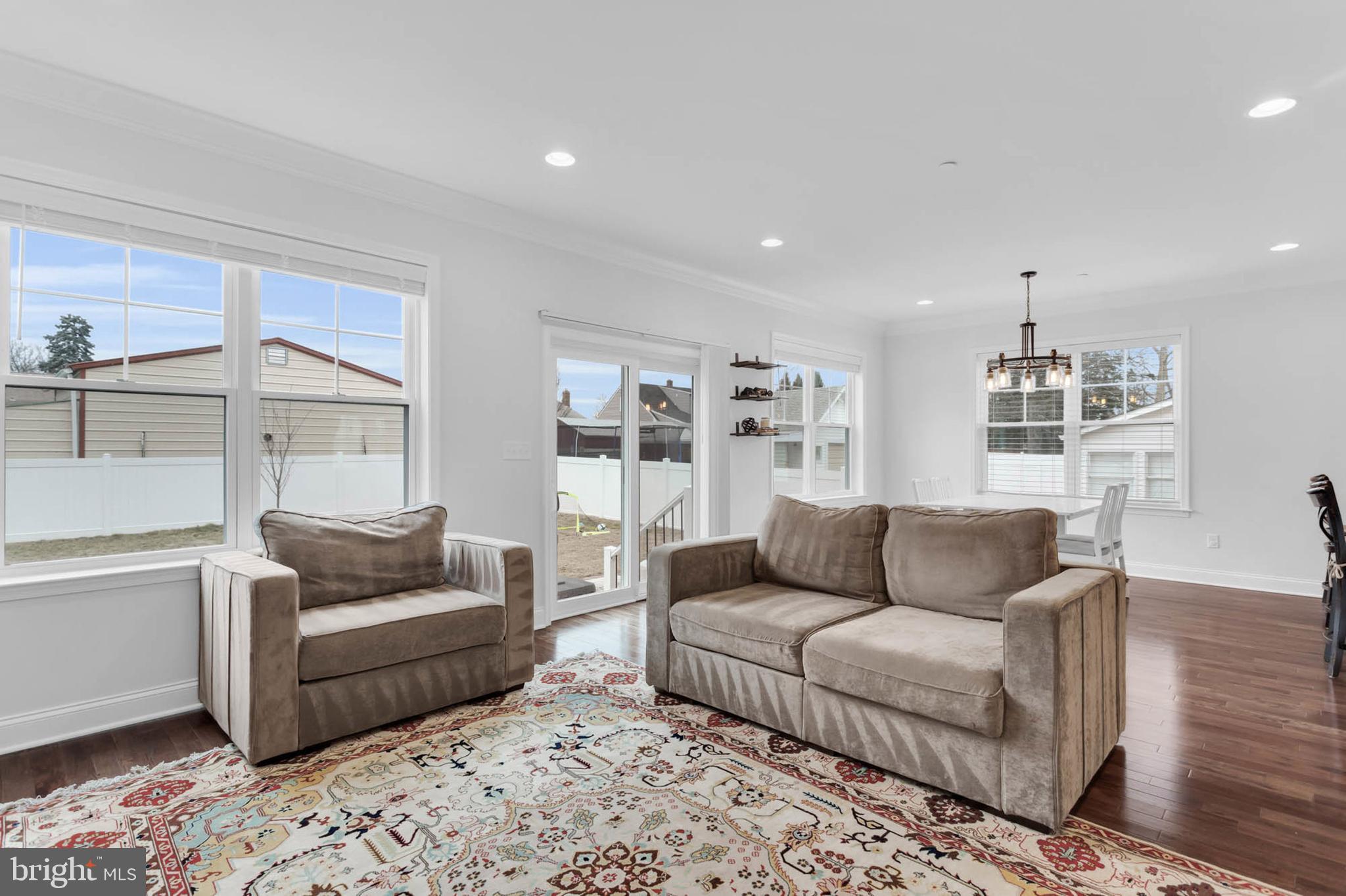 RIVIERA BEACH - Residential