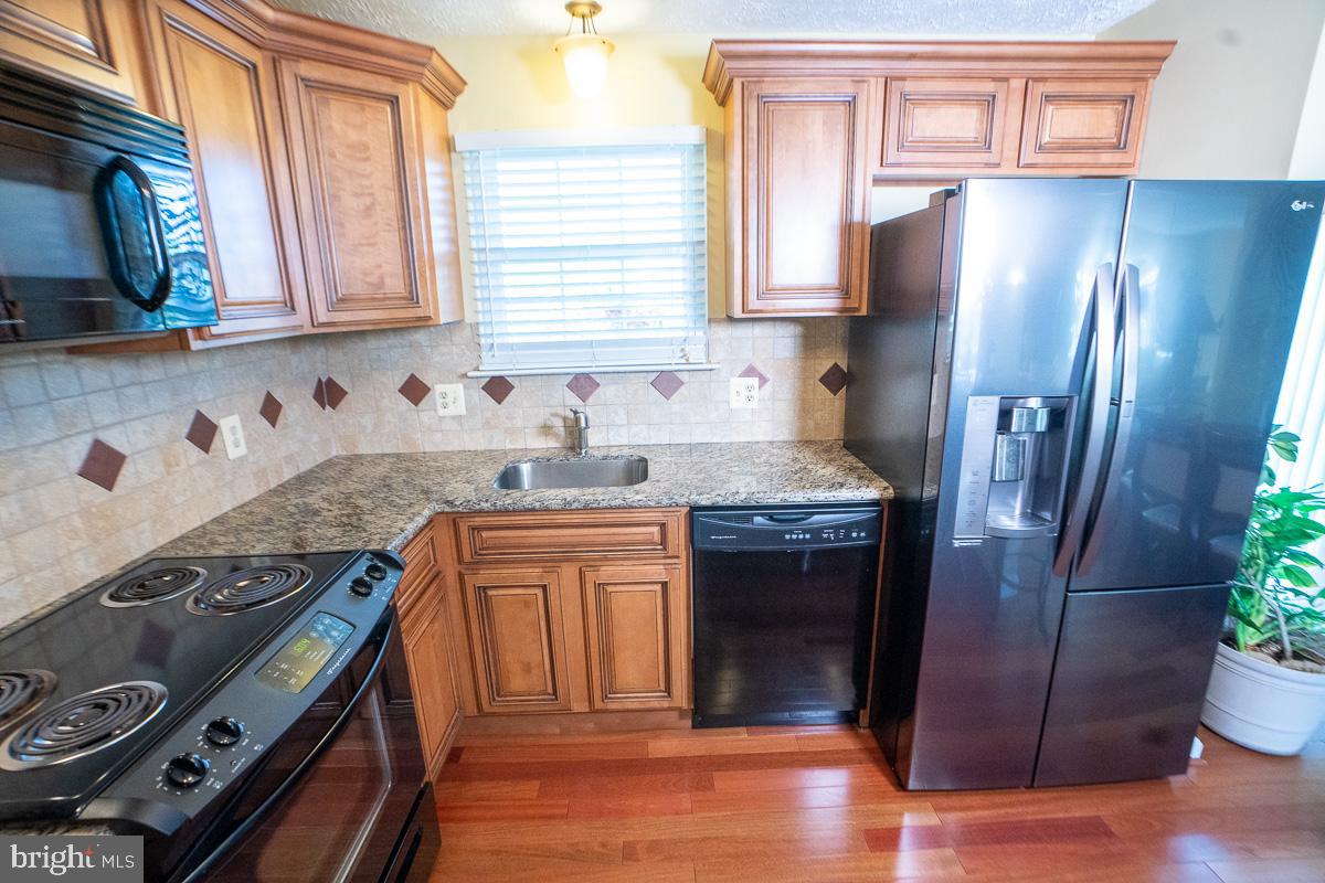 OAK GROVE - Residential