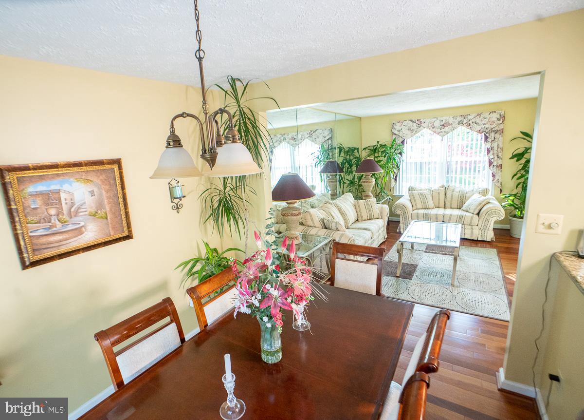 OAK GROVE - Residential