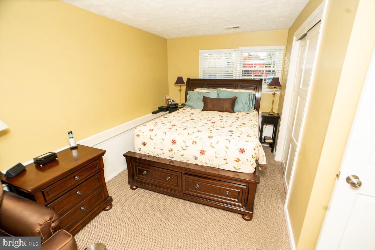 OAK GROVE - Residential