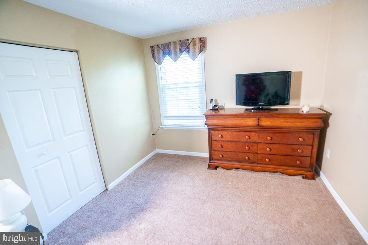 OAK GROVE - Residential