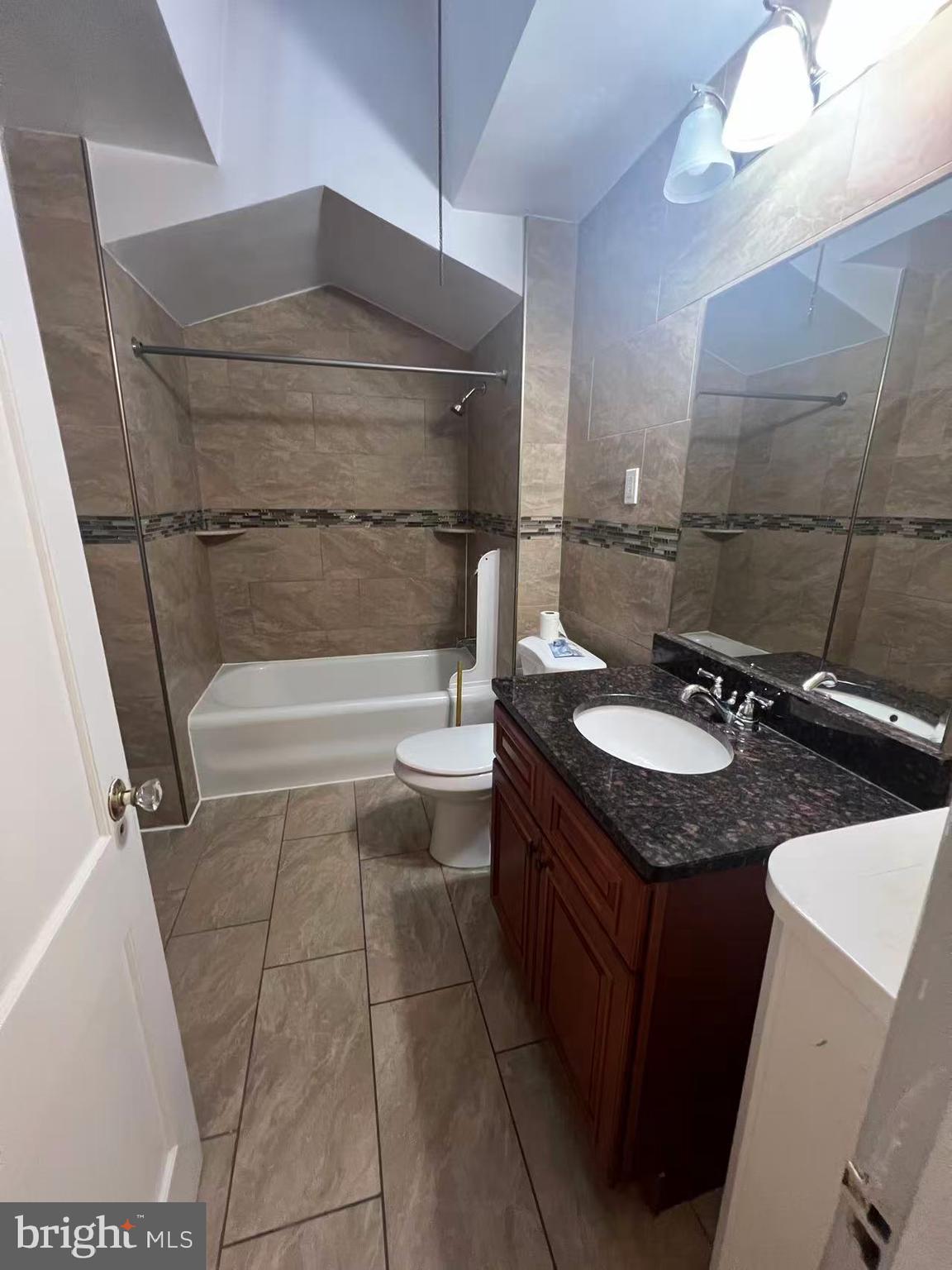 MAYFAIR - Residential