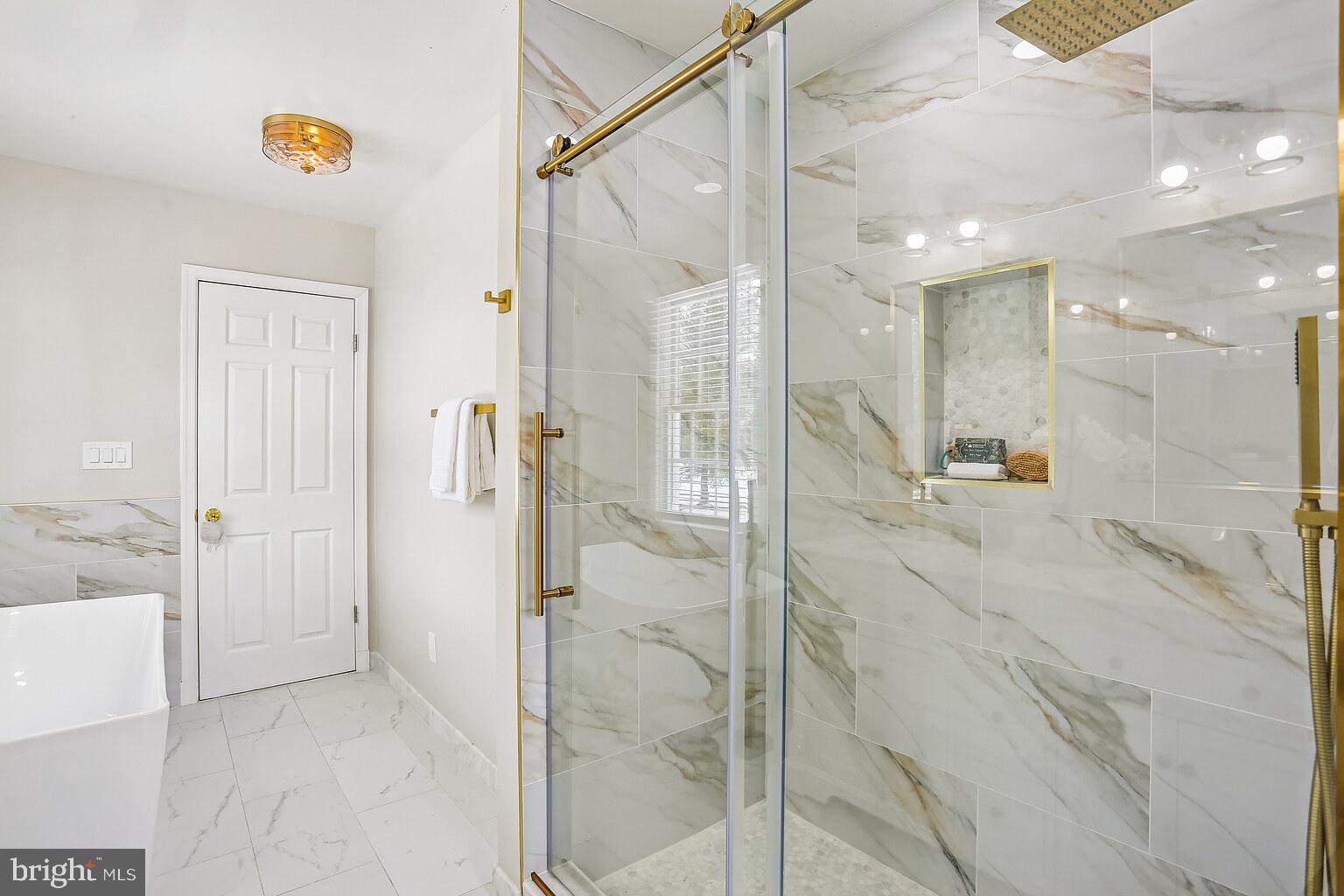 SPRING MEADOWS - Residential