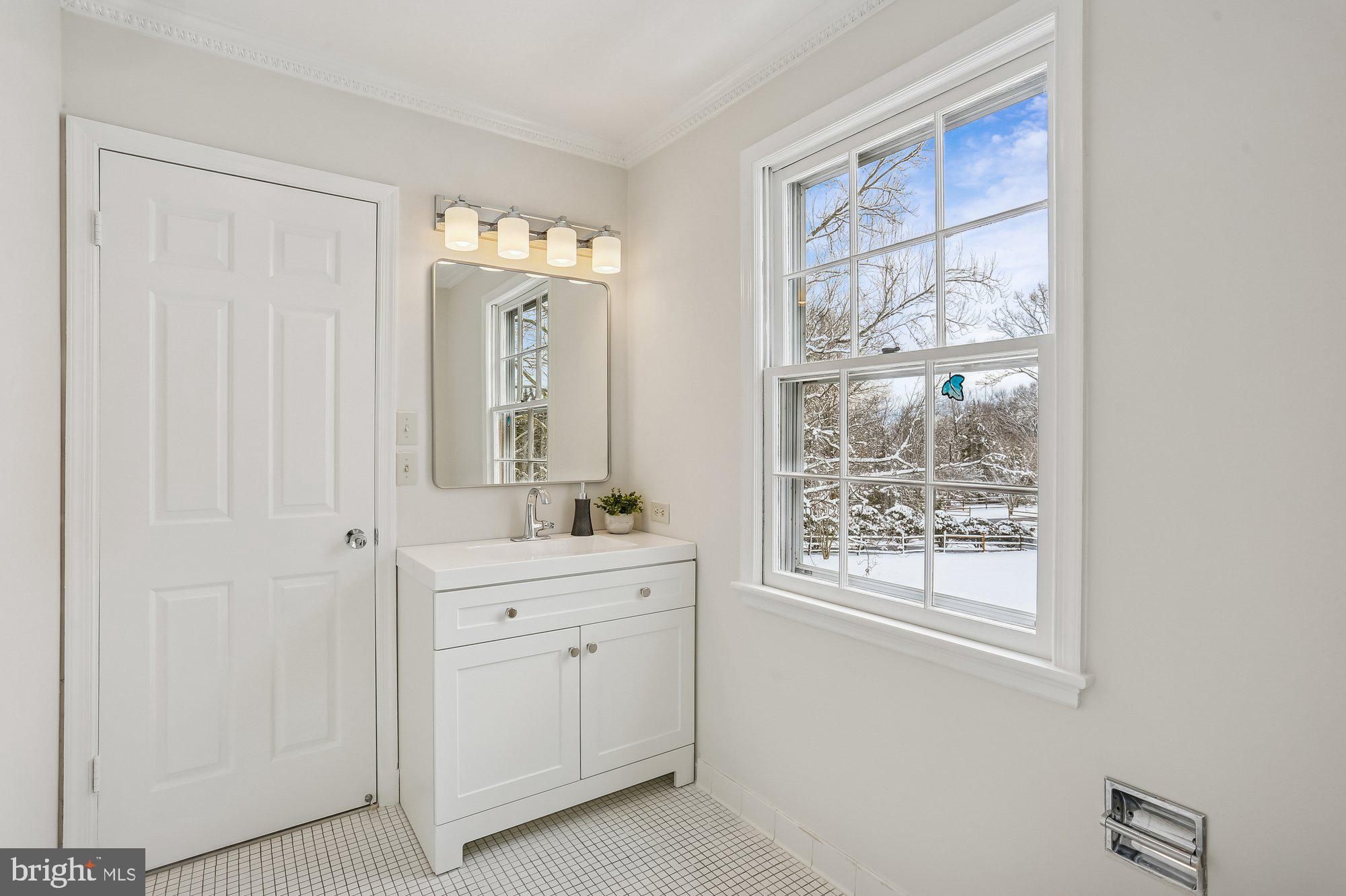 SPRING MEADOWS - Residential