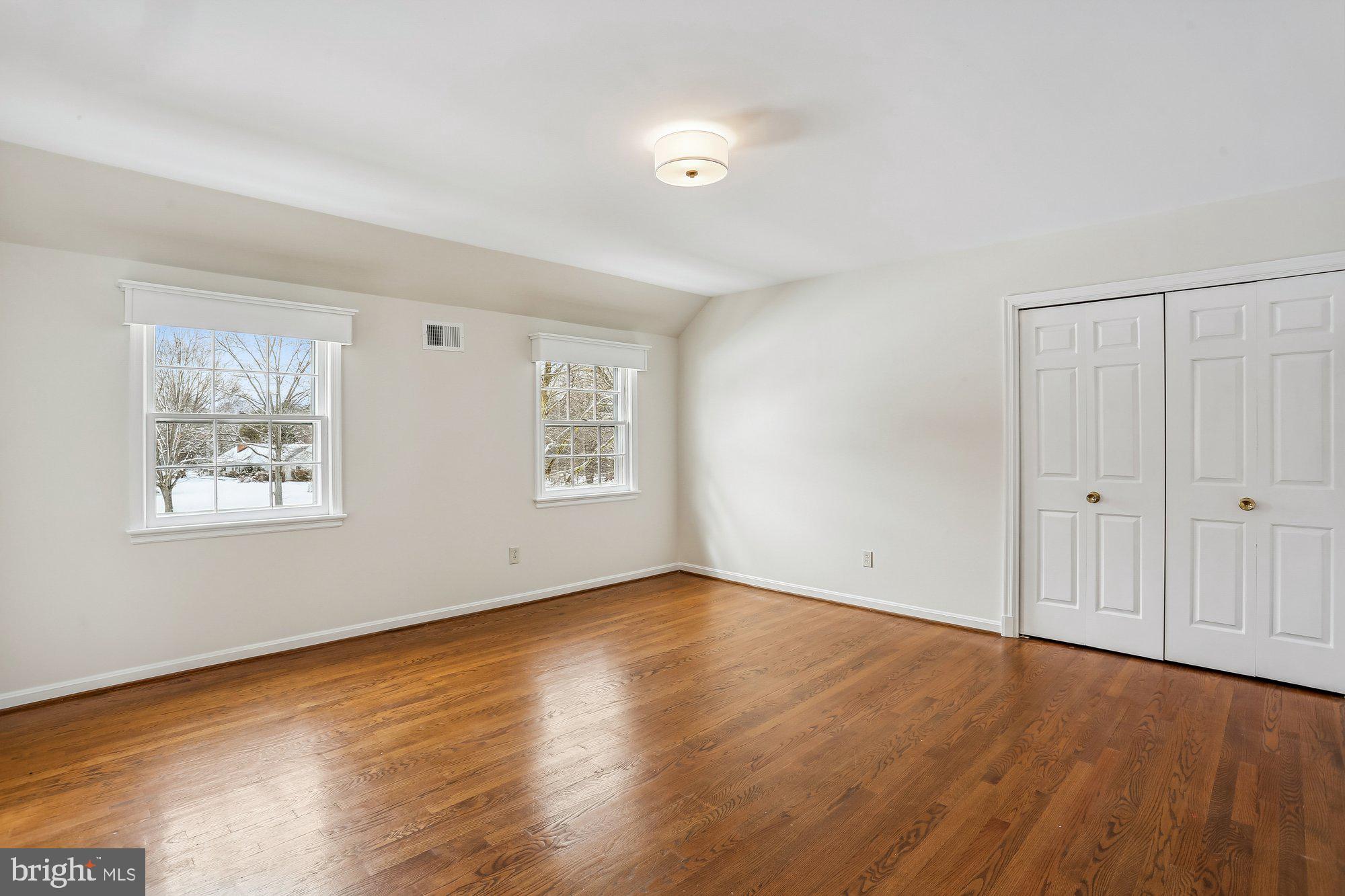 SPRING MEADOWS - Residential