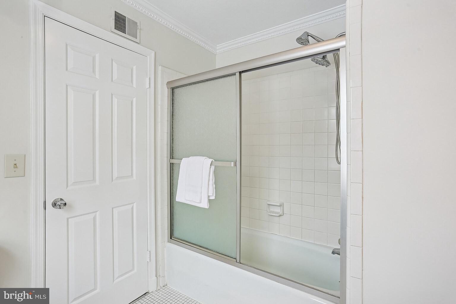 SPRING MEADOWS - Residential