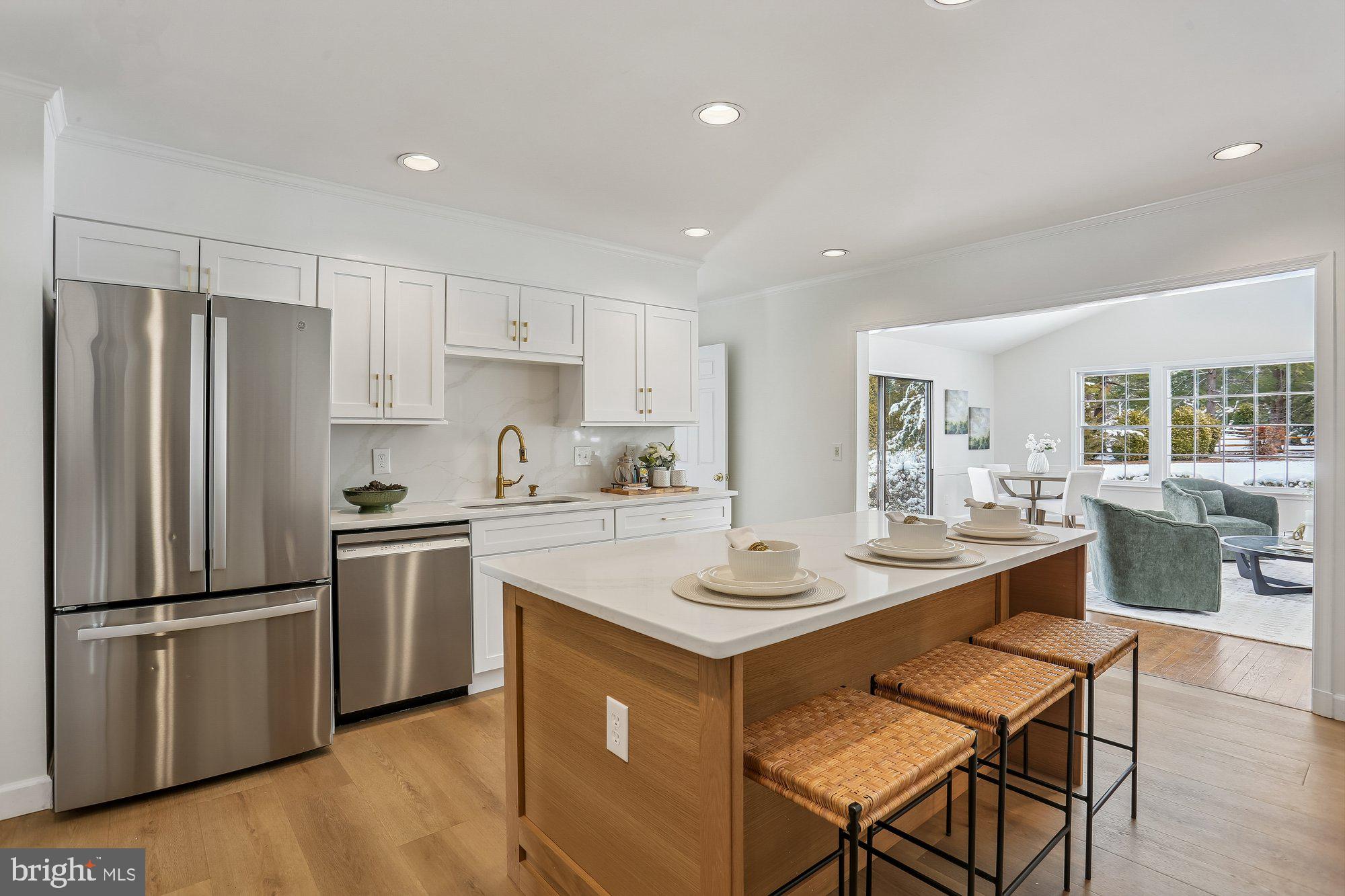 SPRING MEADOWS - Residential