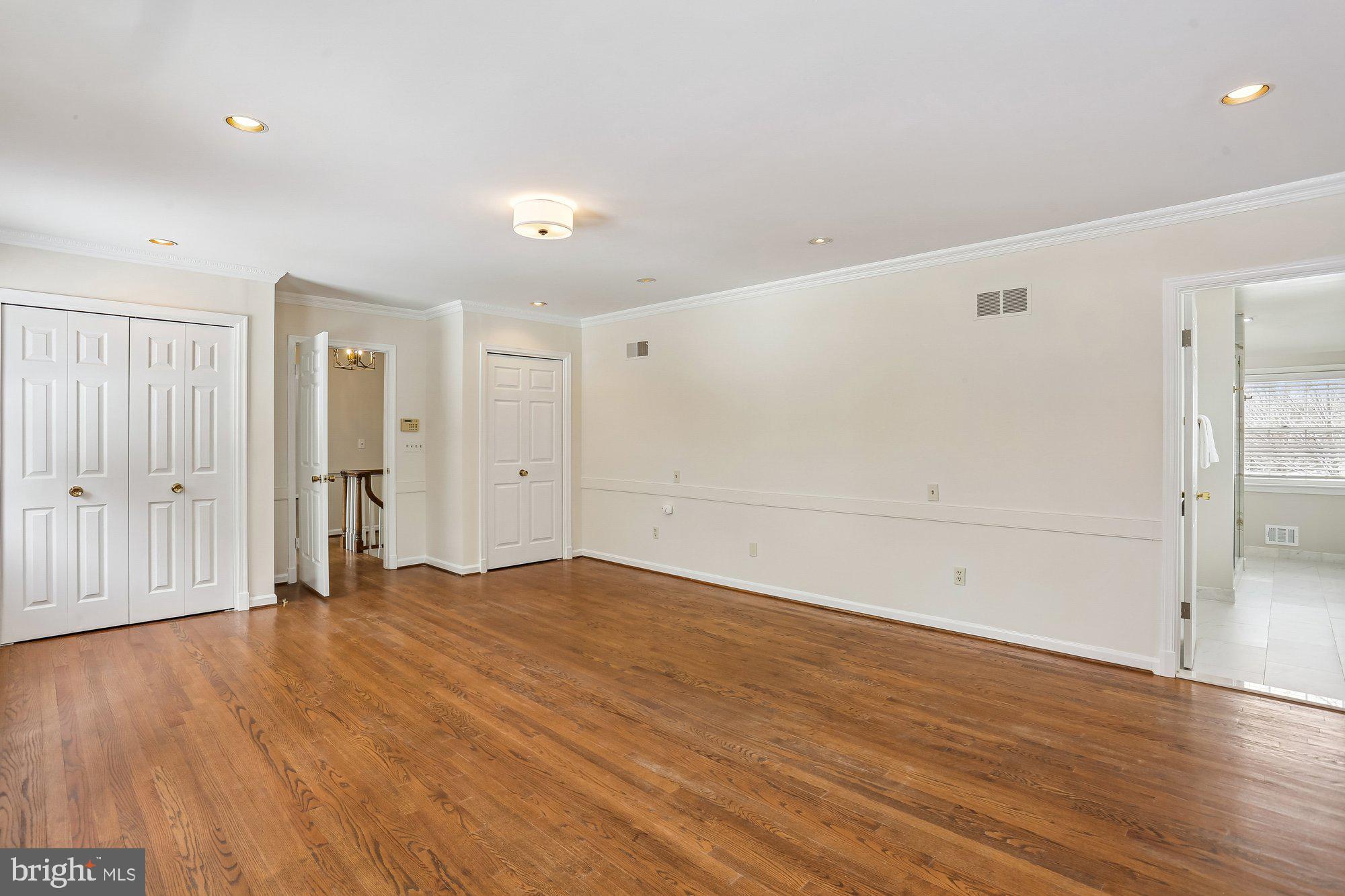 SPRING MEADOWS - Residential