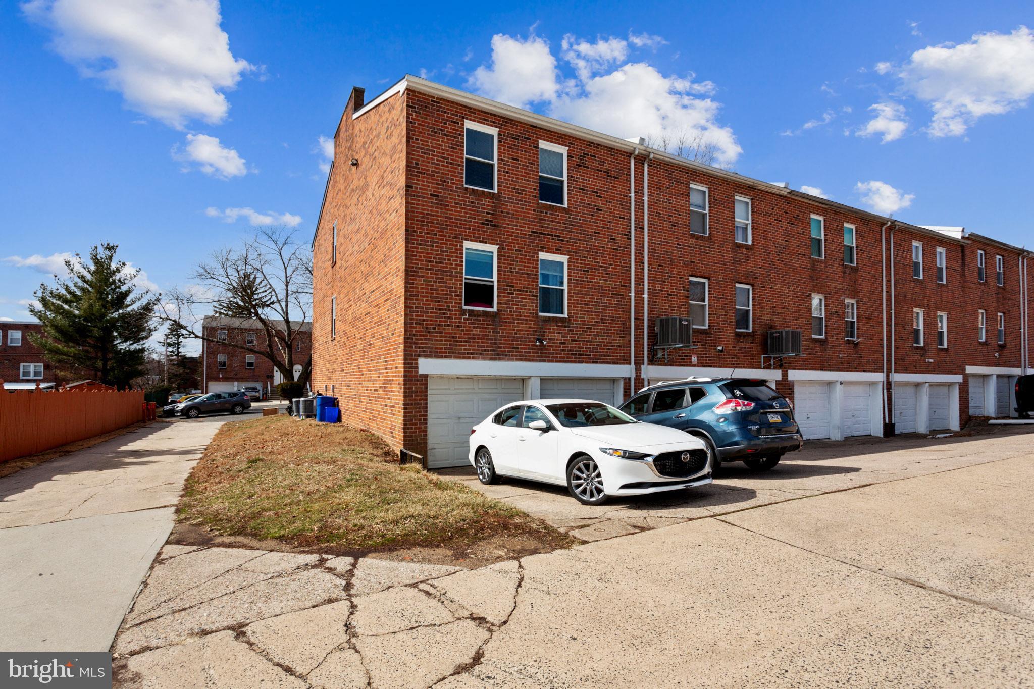 MODENA PARK - Residential Income