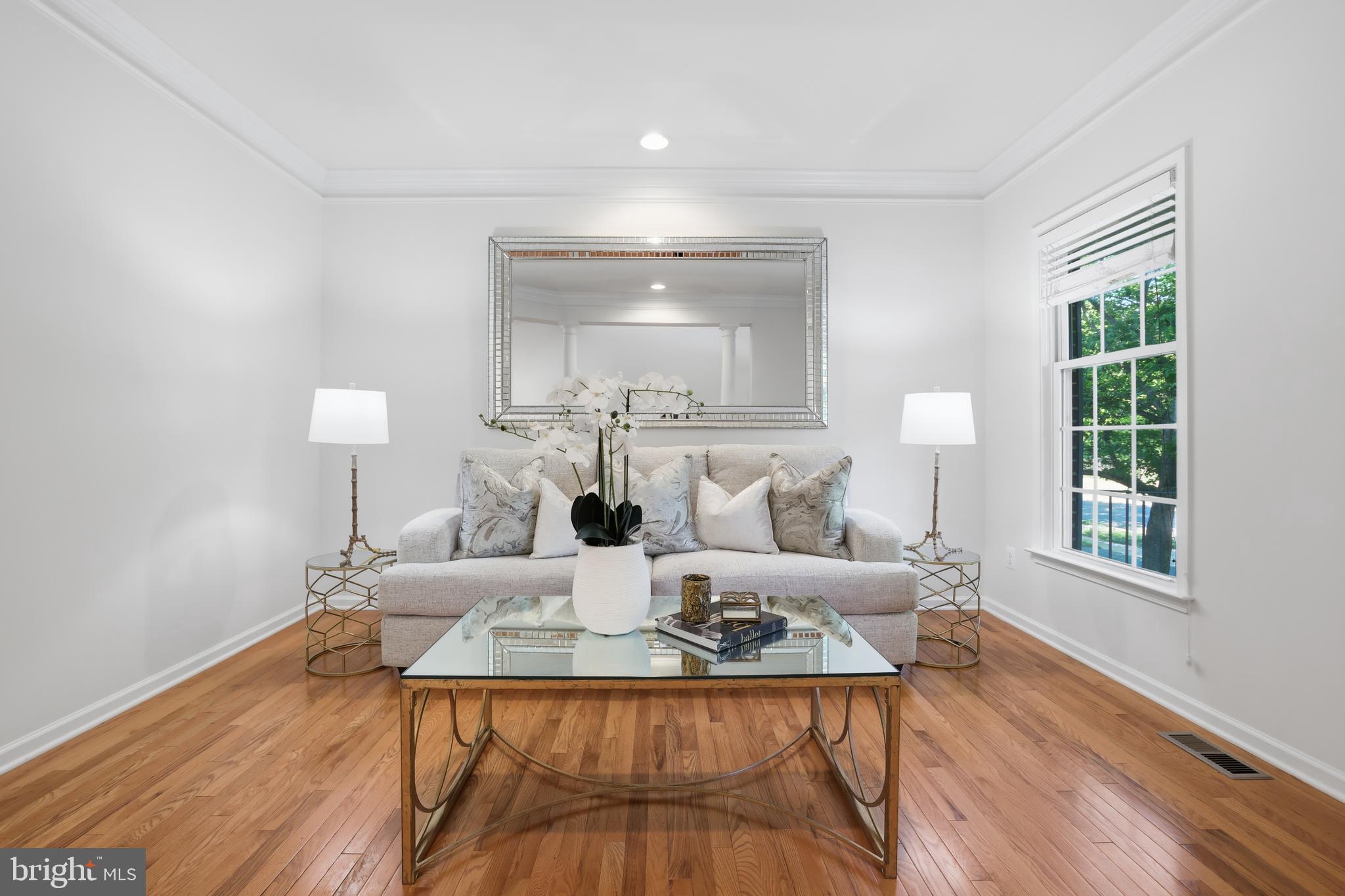 SOUTH RIDING - Residential