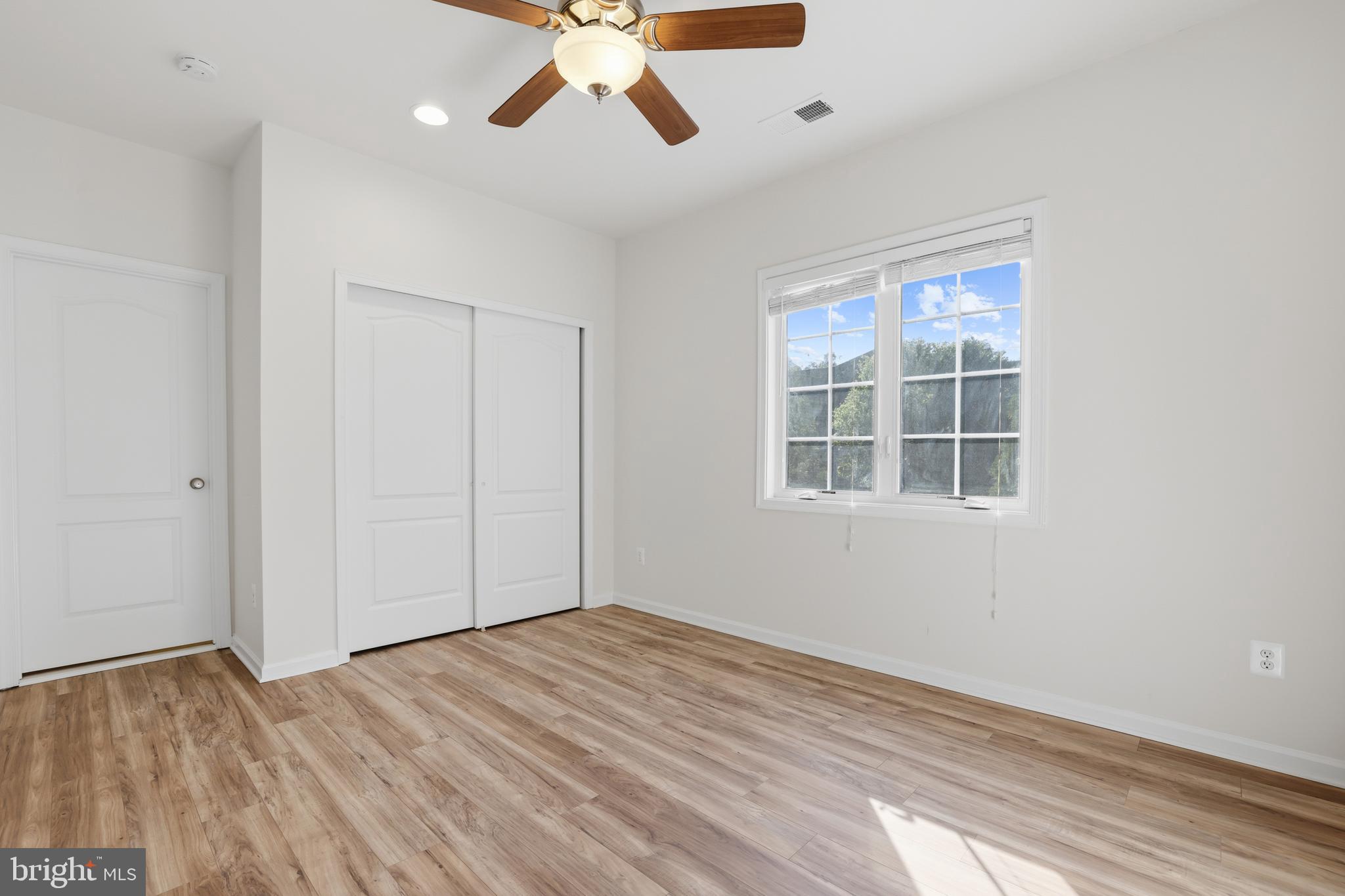 SOUTH RIDING - Residential