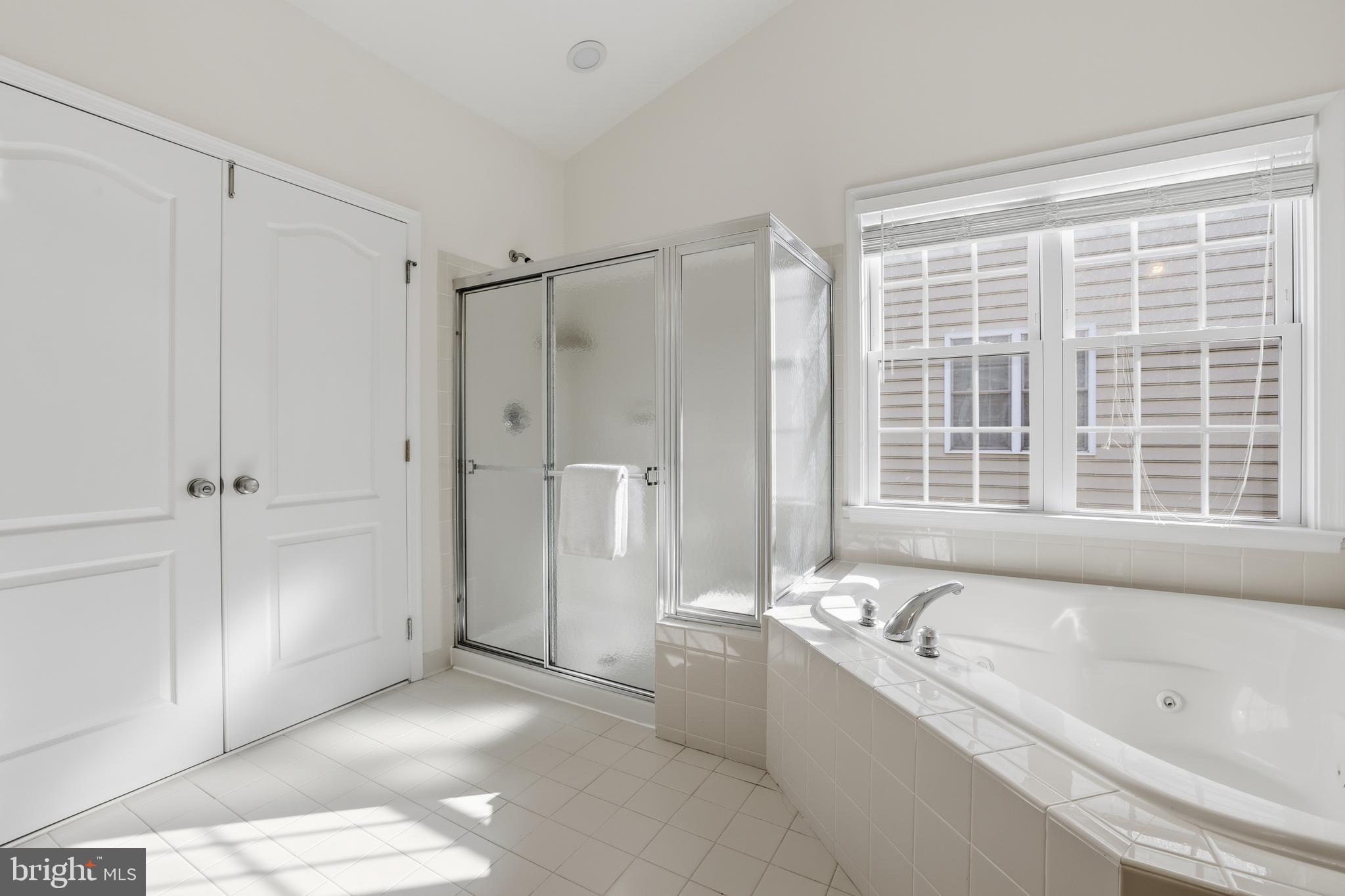 SOUTH RIDING - Residential