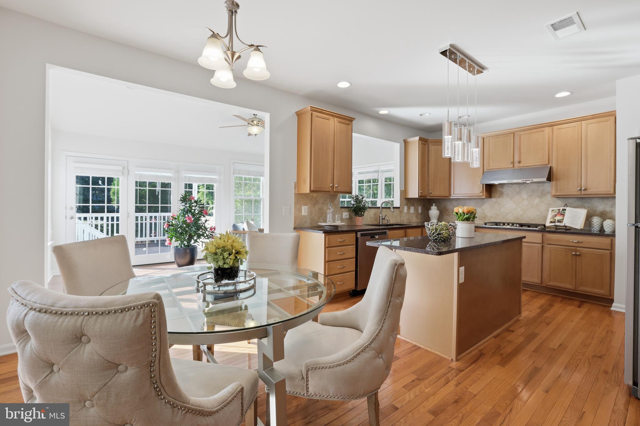 SOUTH RIDING - Residential